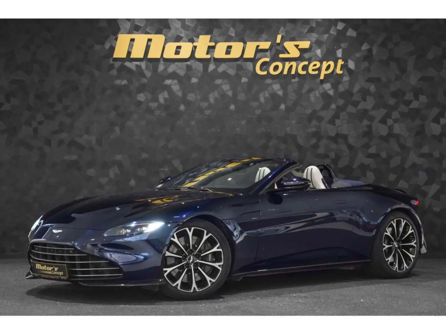 Aston Martin V8 Vantage  ROADSTER - Ultramarine Black Bleu - 1