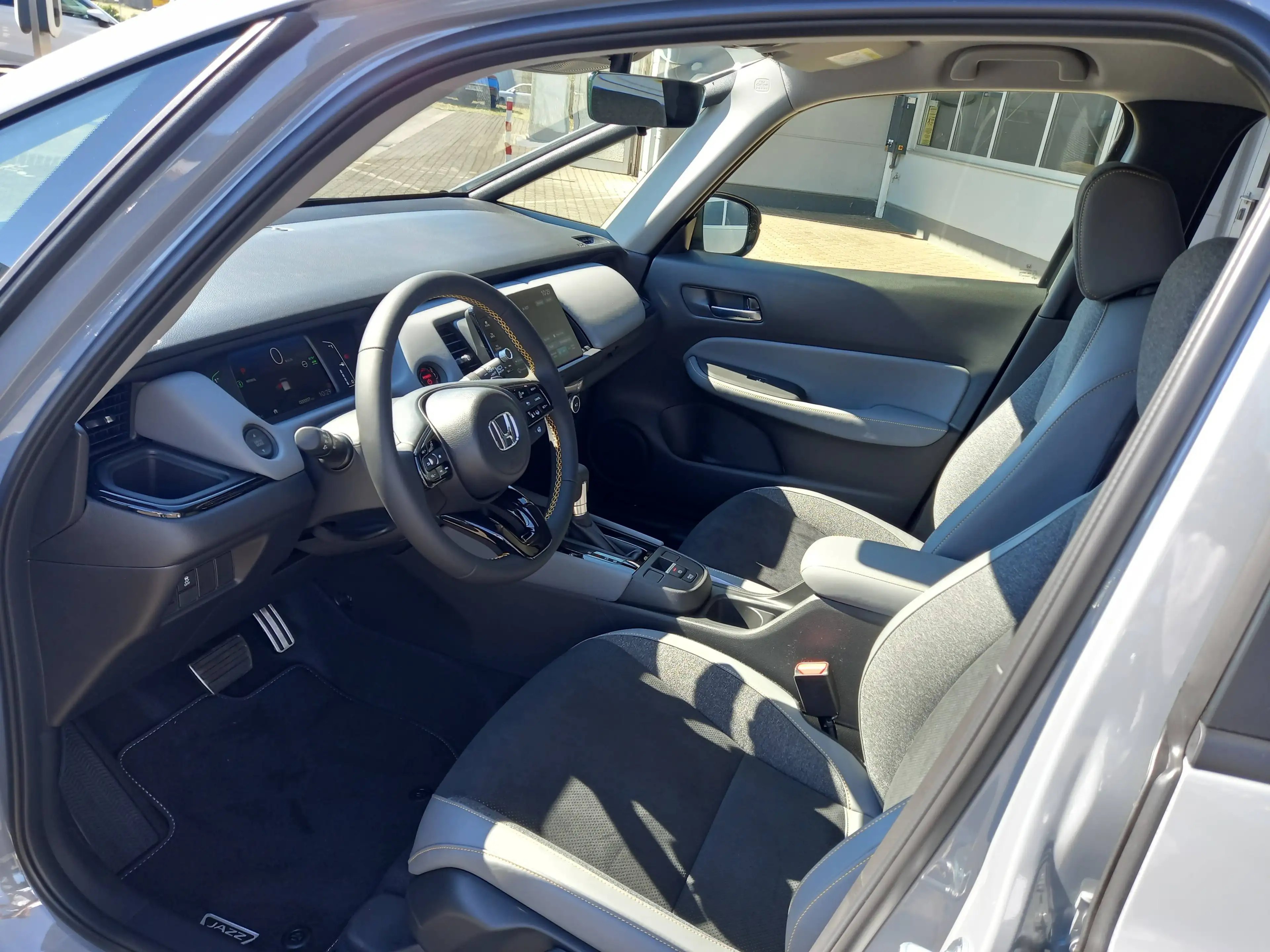 Honda Jazz 1.5 i-MMD Hybrid Advance Sport — photo 8