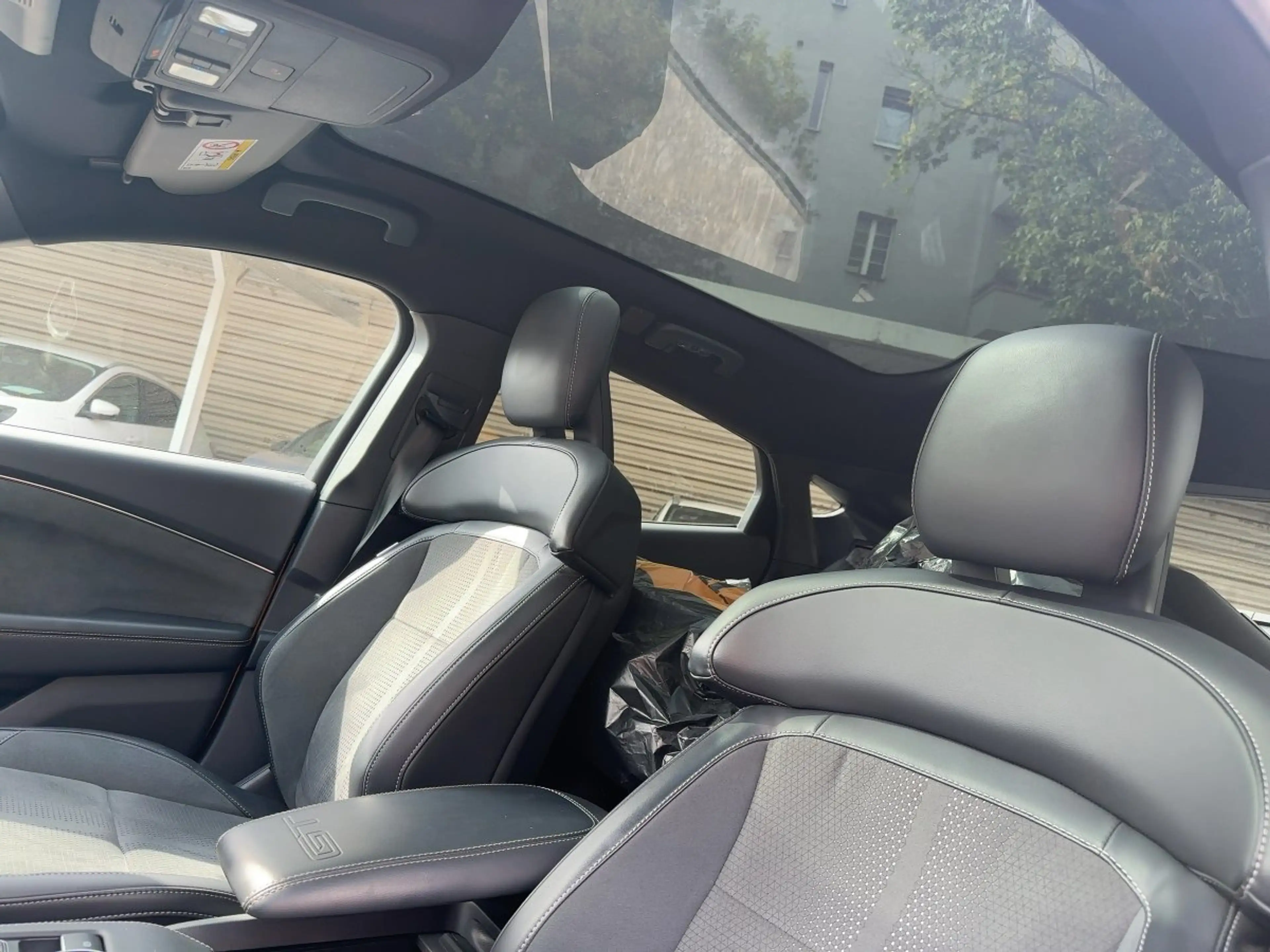 Ford Mustang Mach-E GT AWD ERange *PANORAMA*LED MATRIX*KAMERA*SYNC4A*D — photo 15