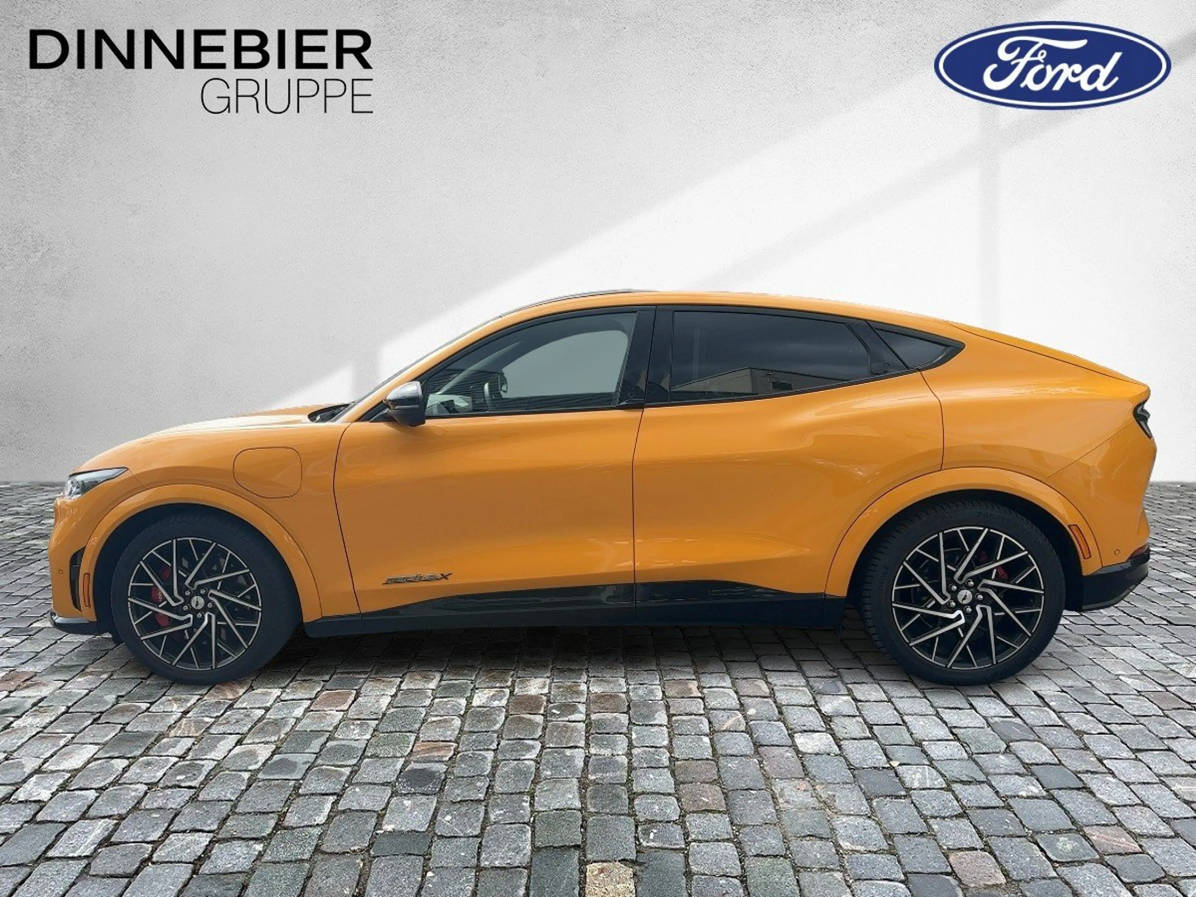 Ford Mustang Mach-E GT AWD ERange *PANORAMA*LED MATRIX*KAMERA*SYNC4A*D — photo 3