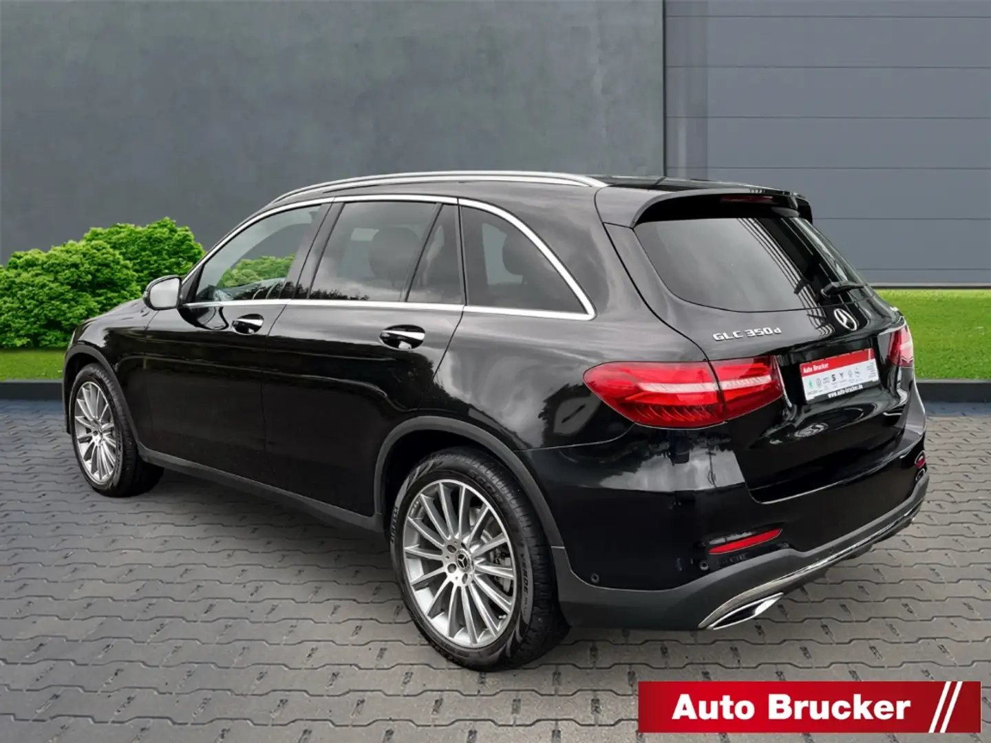 Mercedes-Benz GLC 350 d 4Matic+AMG-Line+Stand-HZ+AHK+LED+3-Zonen-Klima Black - 2