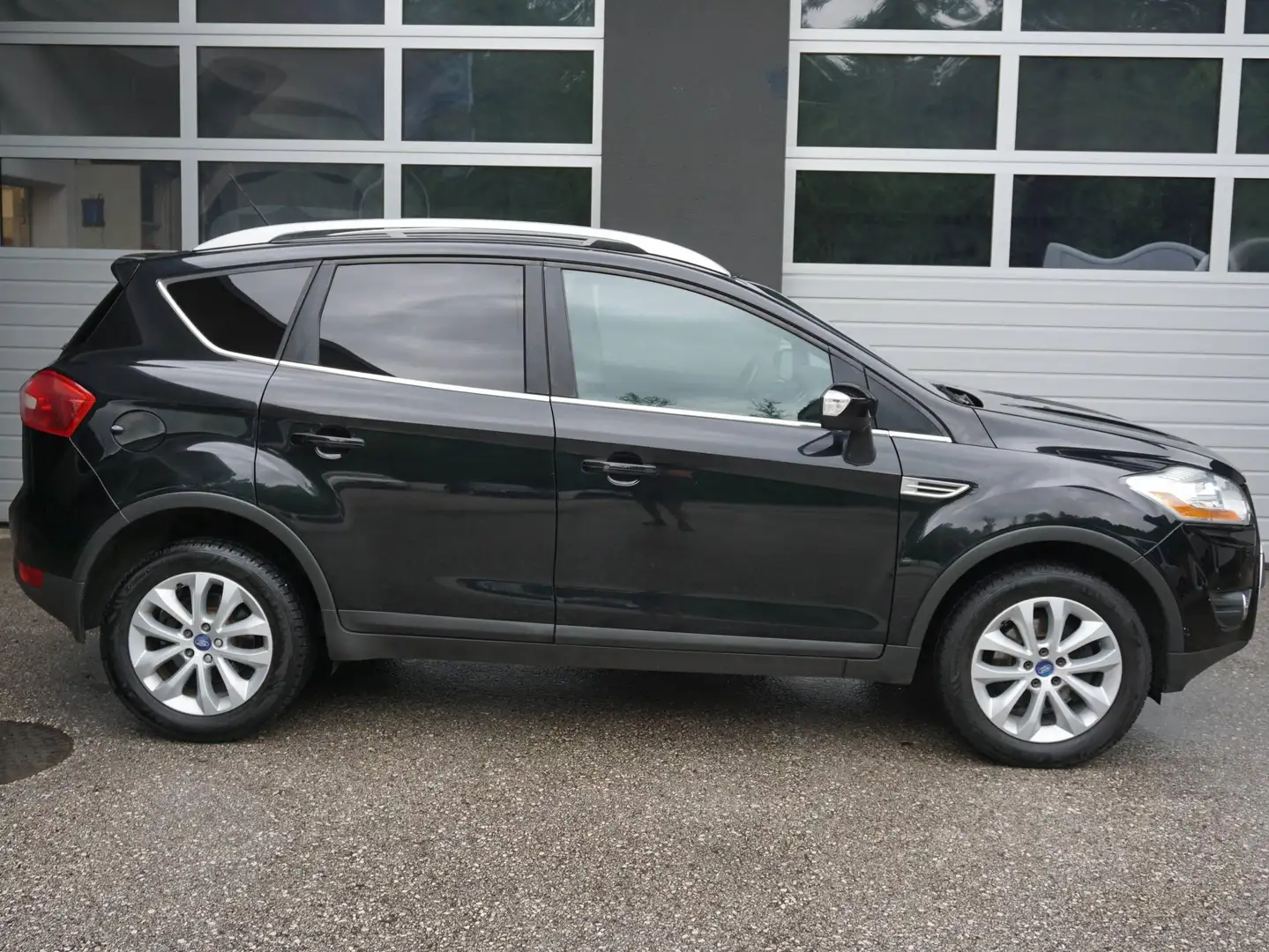 Ford Kuga Titanium - 2
