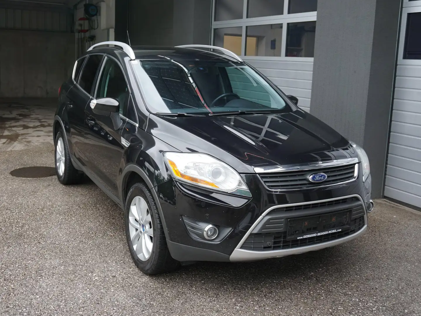 Ford Kuga Titanium - 1