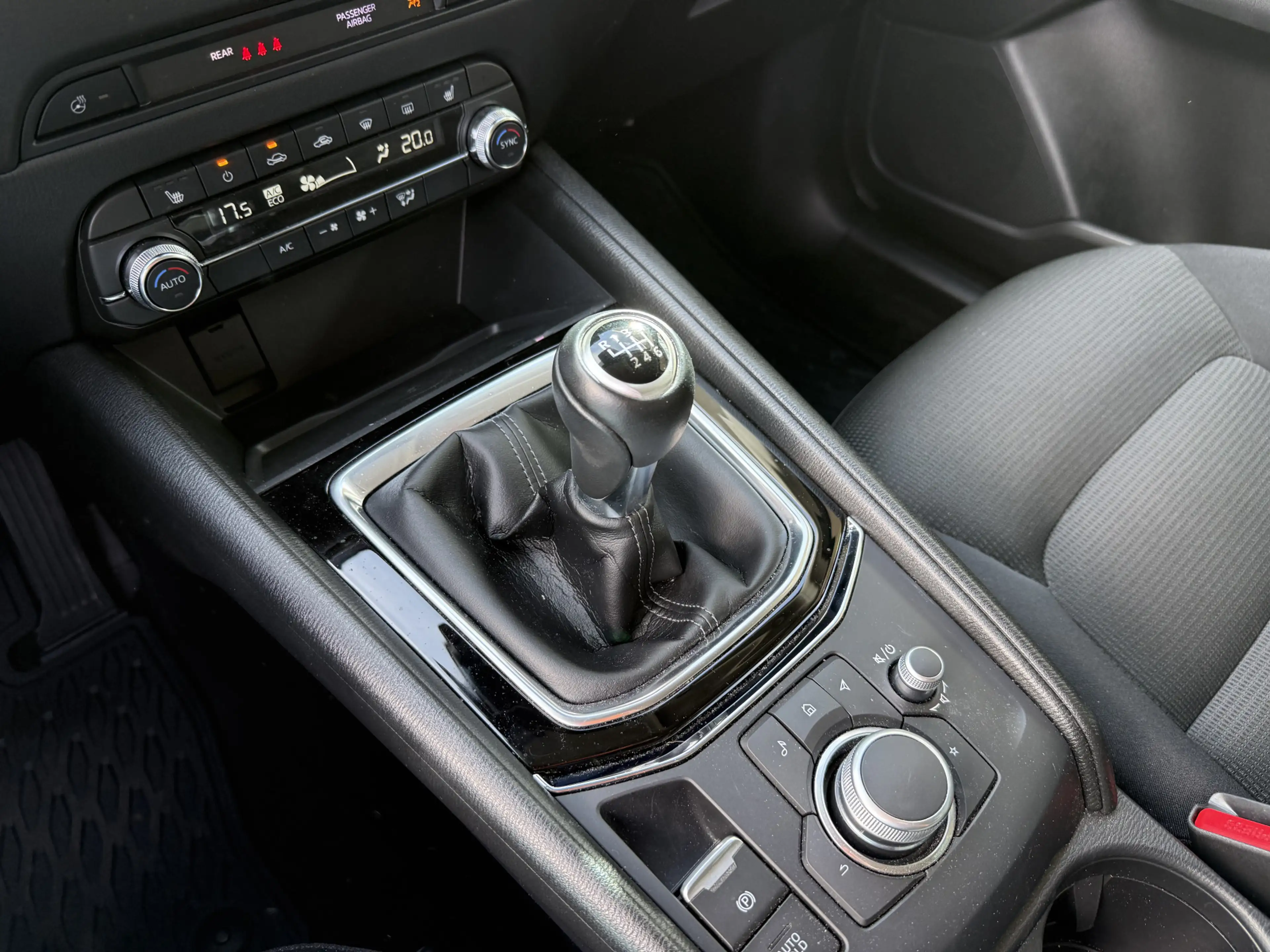 Mazda CX-5 2.0 e-SkyActiv-G M Hybrid Navi 360Camera El.Klep 1 — photo 22