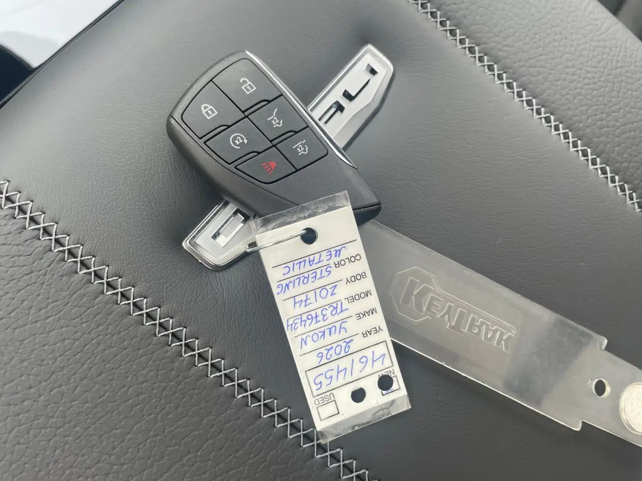GMC Yukon снимка GMC Yukon