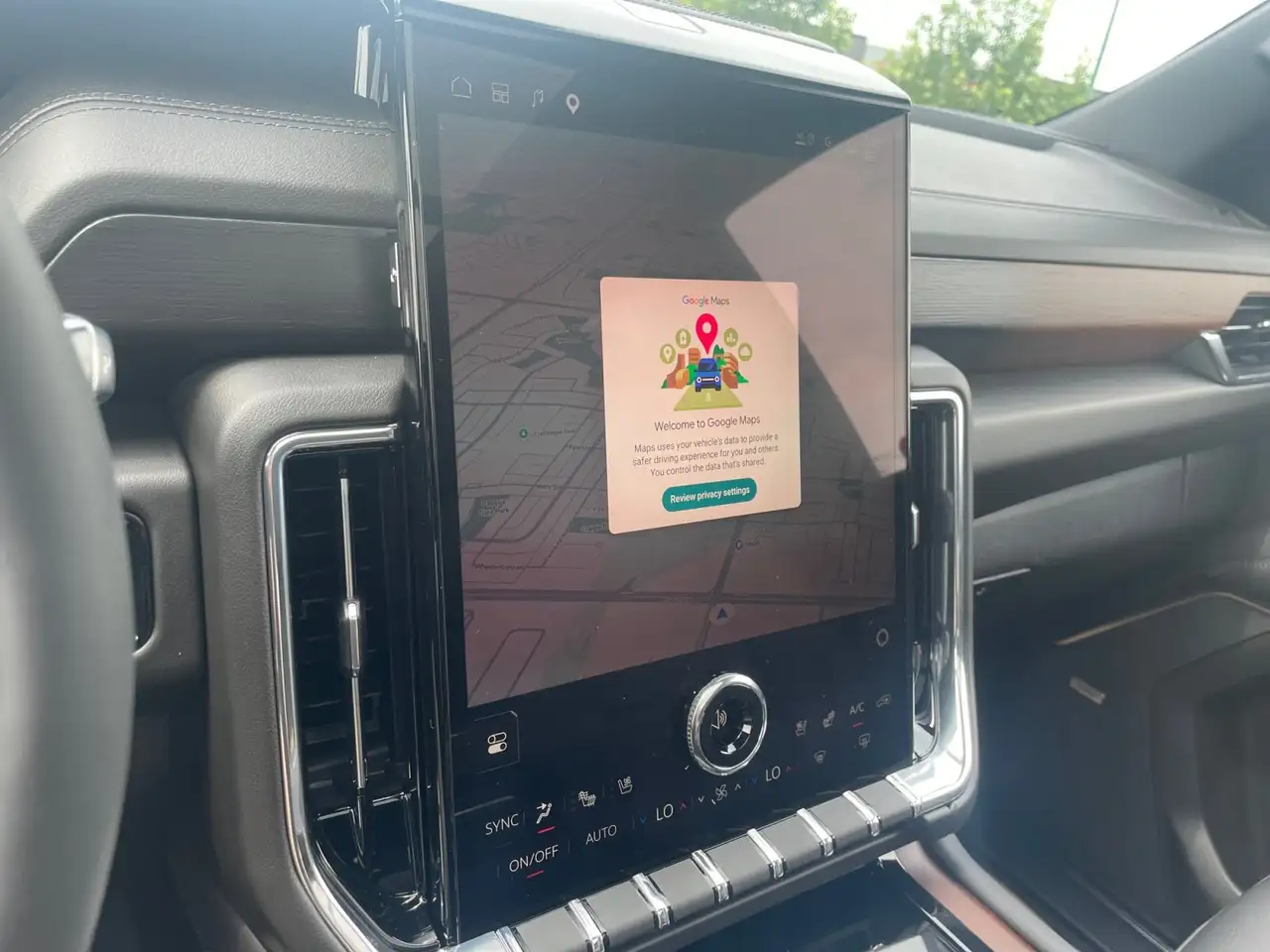 GMC Yukon снимка GMC Yukon