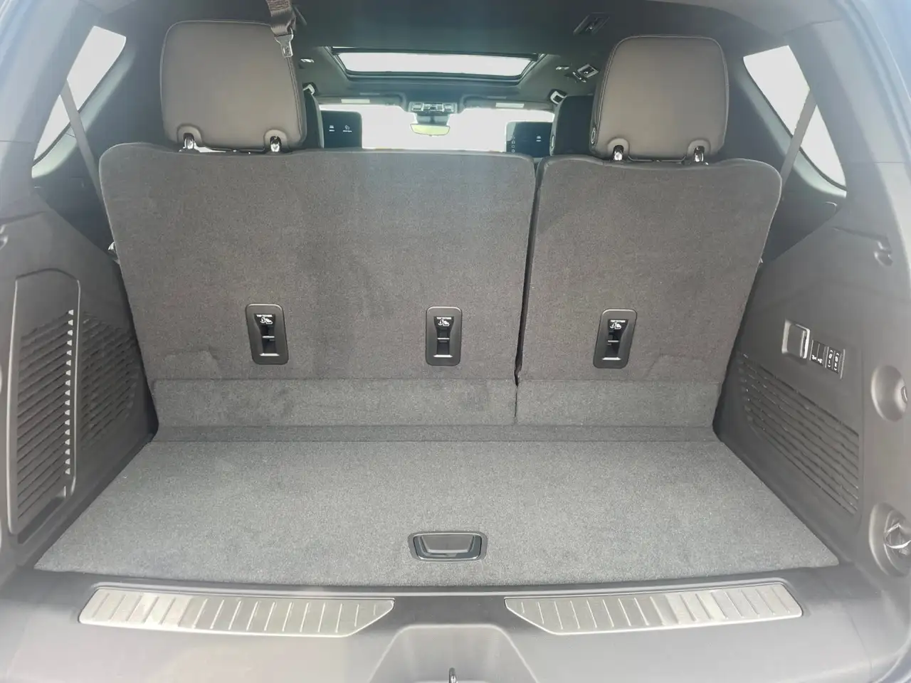 GMC Yukon снимка GMC Yukon