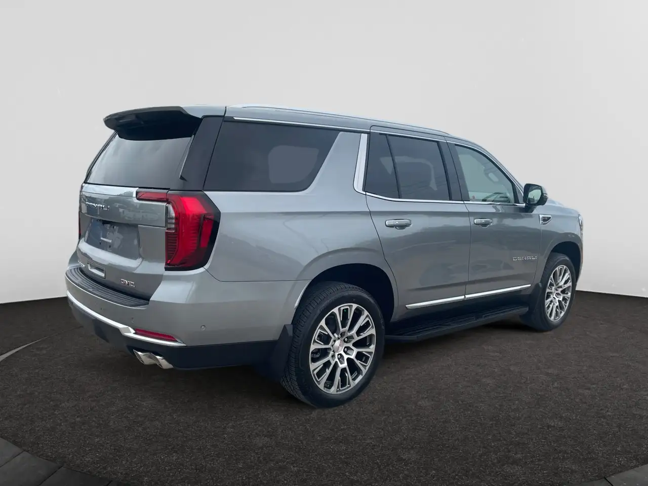 GMC Yukon снимка GMC Yukon