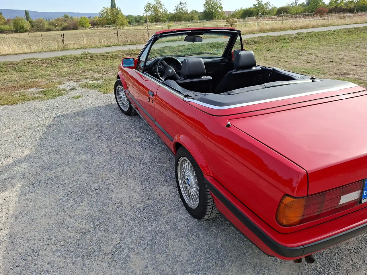 BMW 320 i Cabrio, foto 2