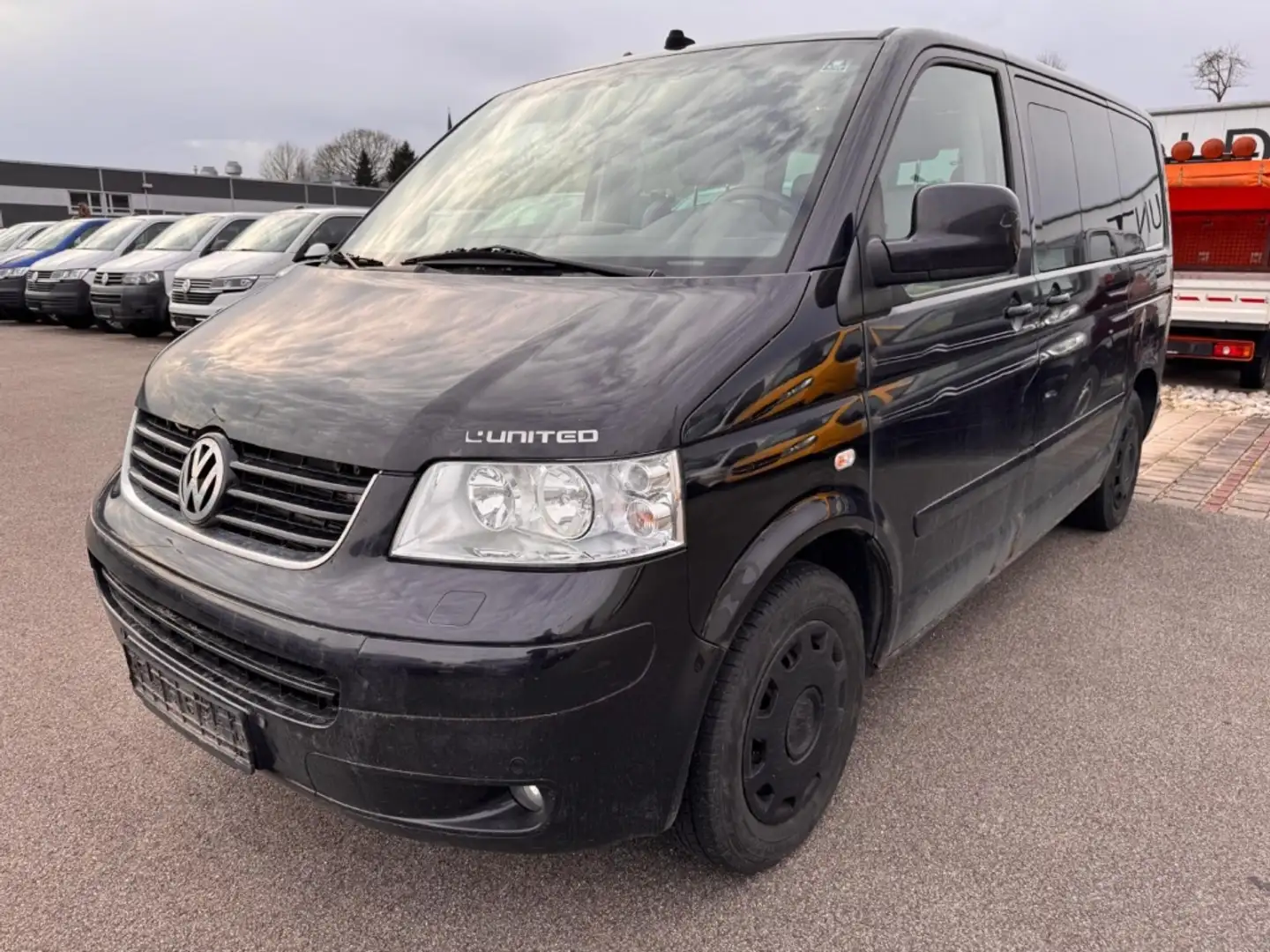 Volkswagen T5 Multivan UNITED 2.5TDI*AHK Tempo Navi SHZ PDC Negru - 2