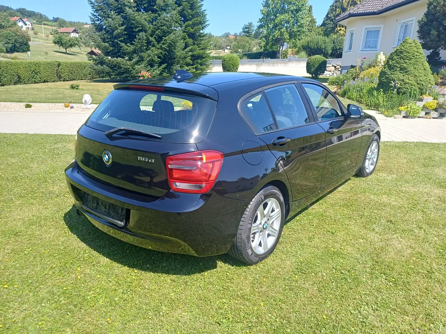 BMW 116 116d Efficient Dynamics Edition Österreich-Paket Österreich-Paket Schwarz - 2