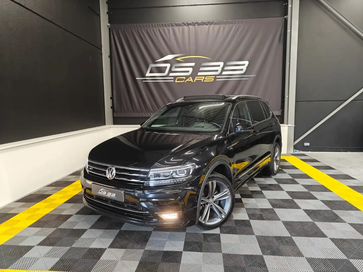 Volkswagen Tiguan Allspace 2.0 TDi Full-R/Pano/Leder/HUD/Keyless/Dynaudio/360 Zwart - 1