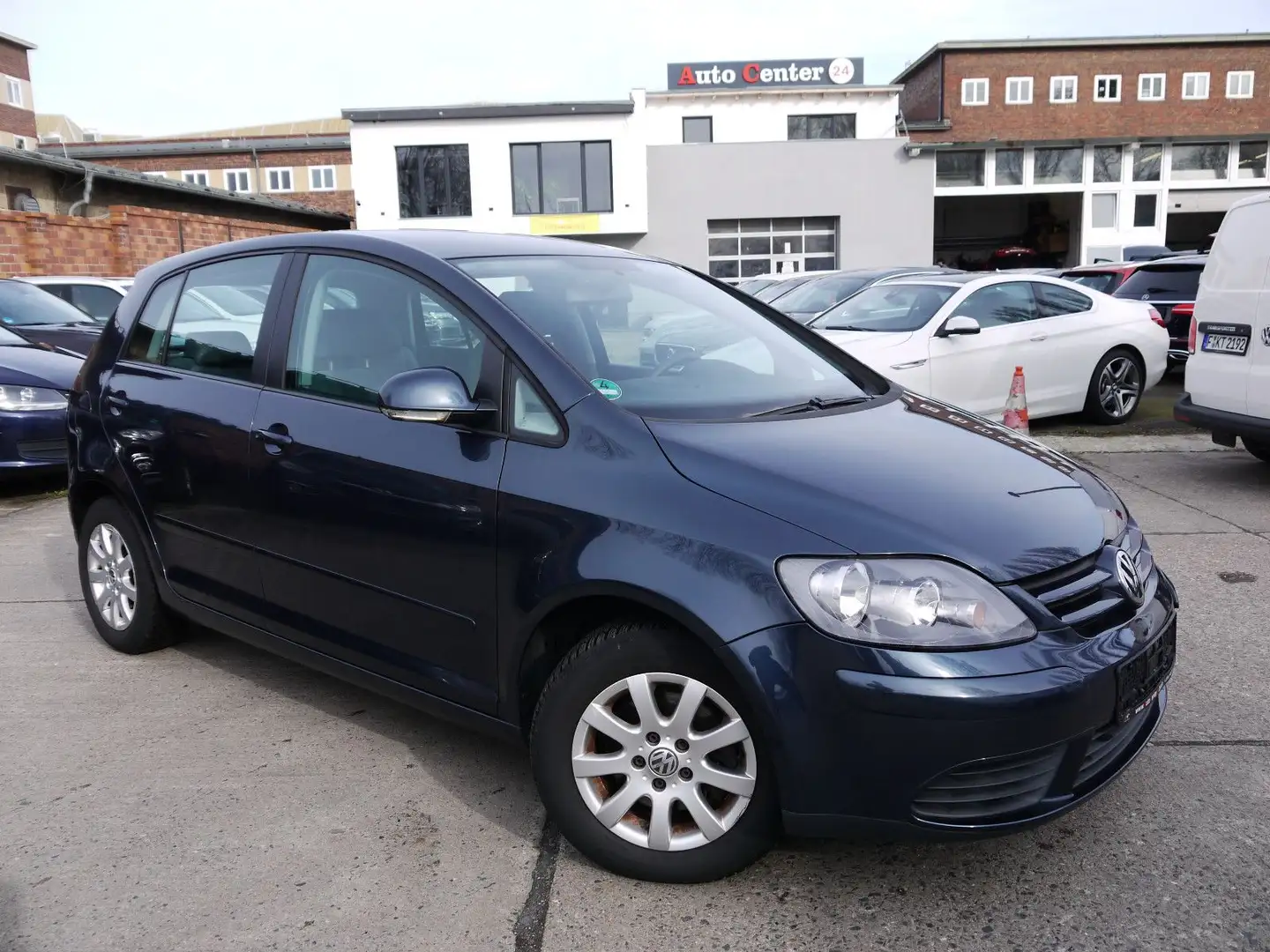 Volkswagen Golf Plus /PDC/Klimaautomatik/Wenig KM Blue - 1