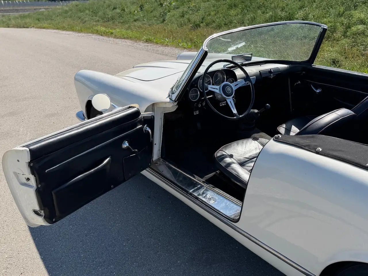 Alfa Romeo Spider Touring 2000, foto 12