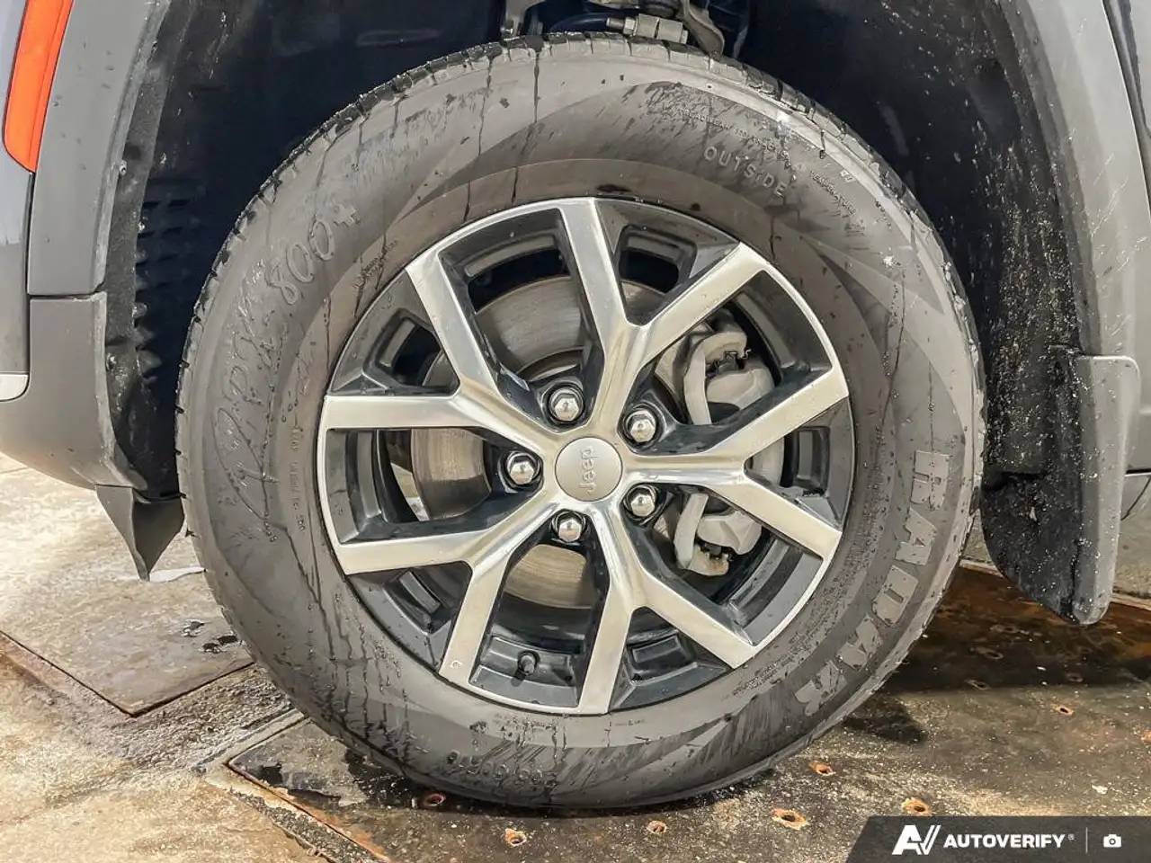 Jeep Grand Cherokee снимка Jeep Grand Cherokee