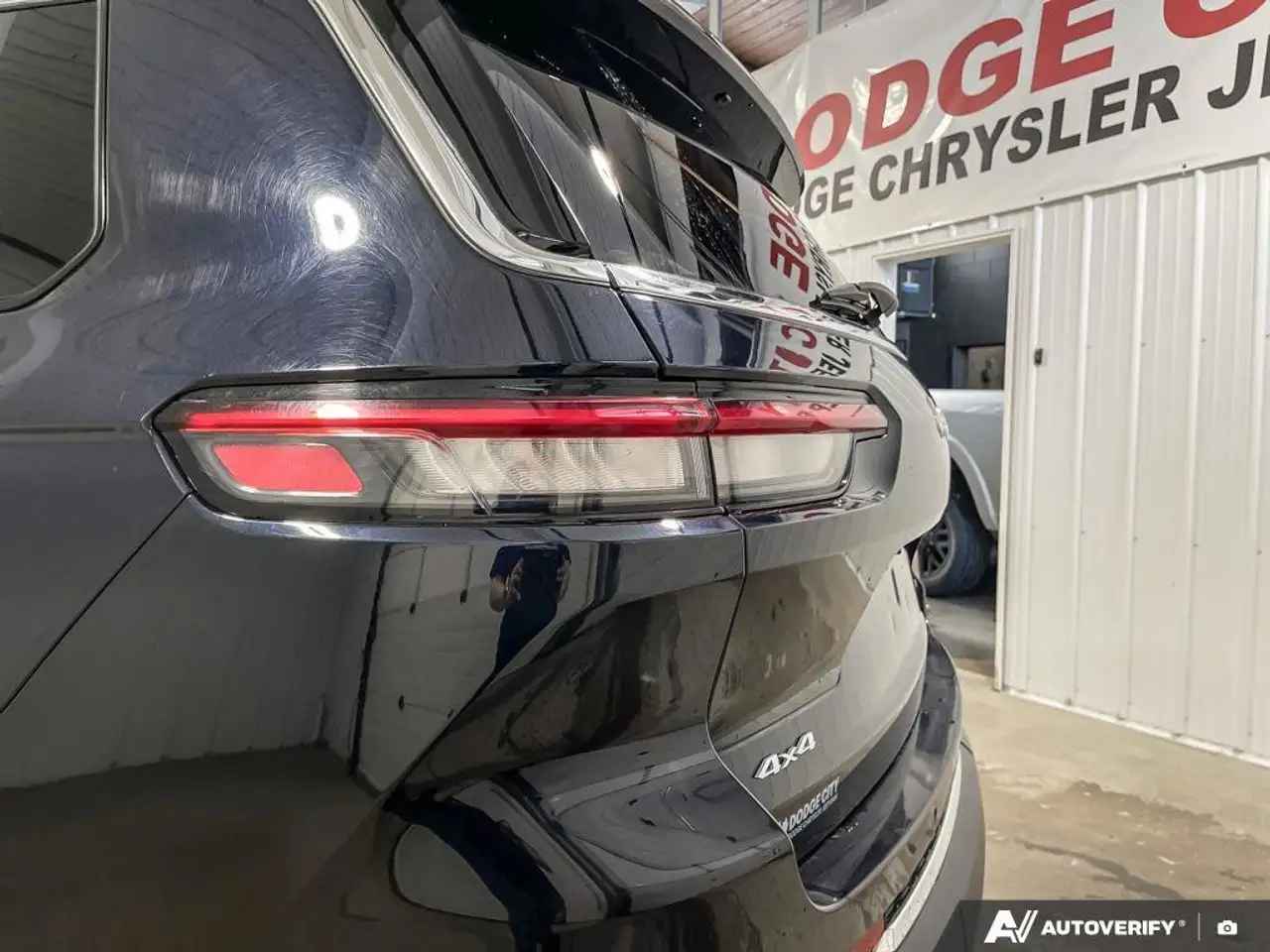 Jeep Grand Cherokee снимка Jeep Grand Cherokee