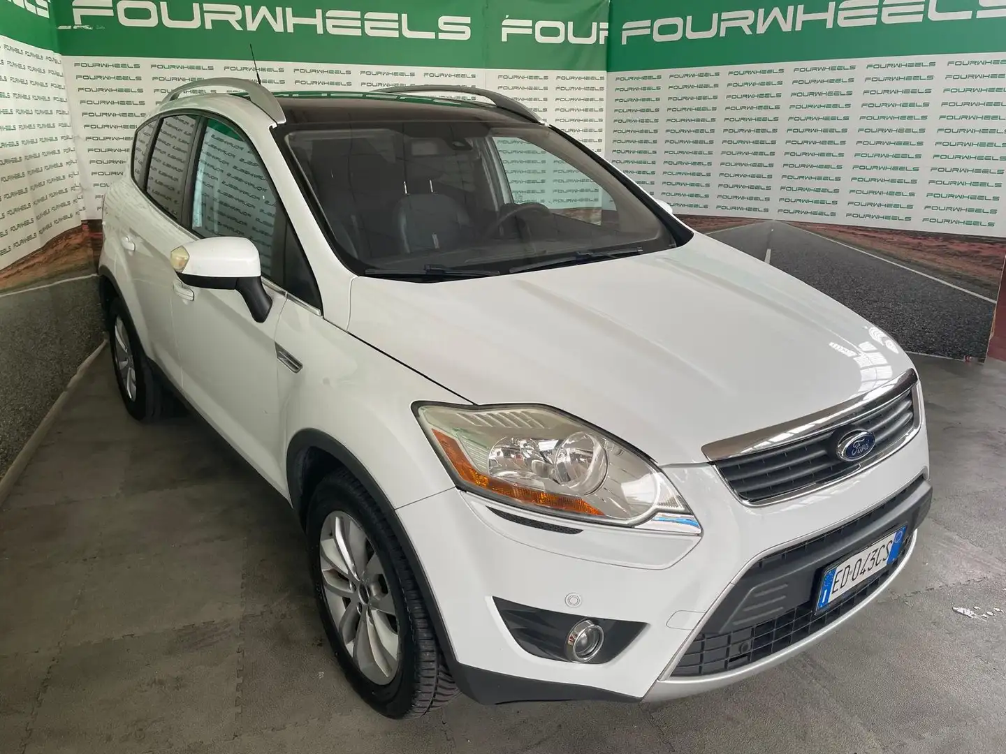Ford Kuga Kuga 2.0 tdci Blanc - 1