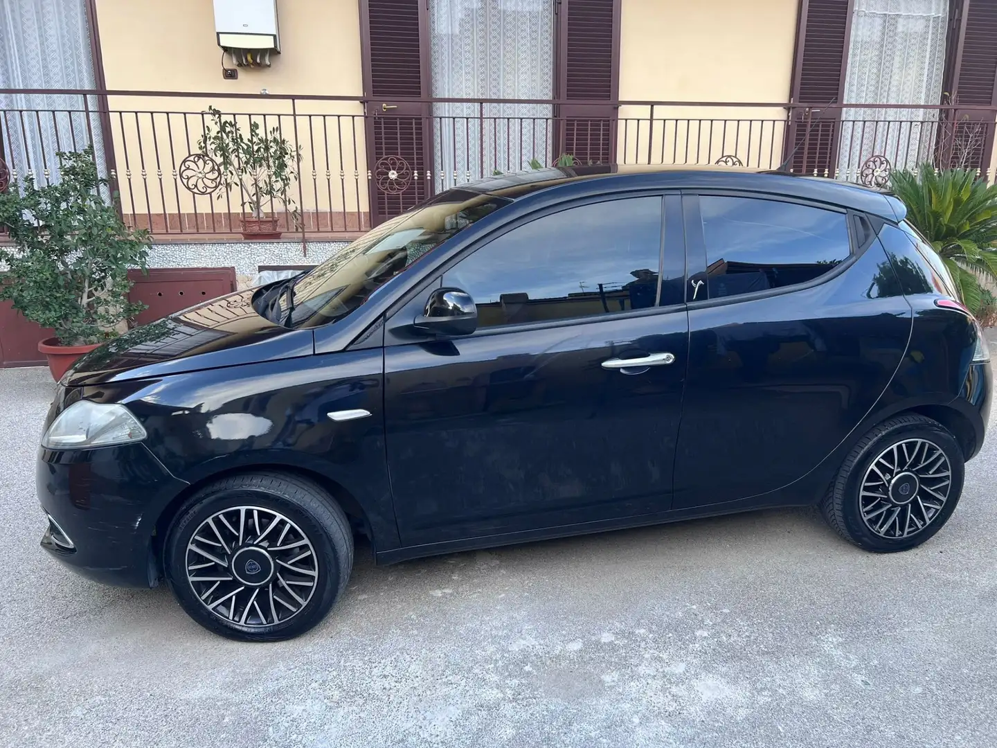 Lancia Ypsilon 1.2 8v Gold ecochic Gpl 69cv E6 - 2