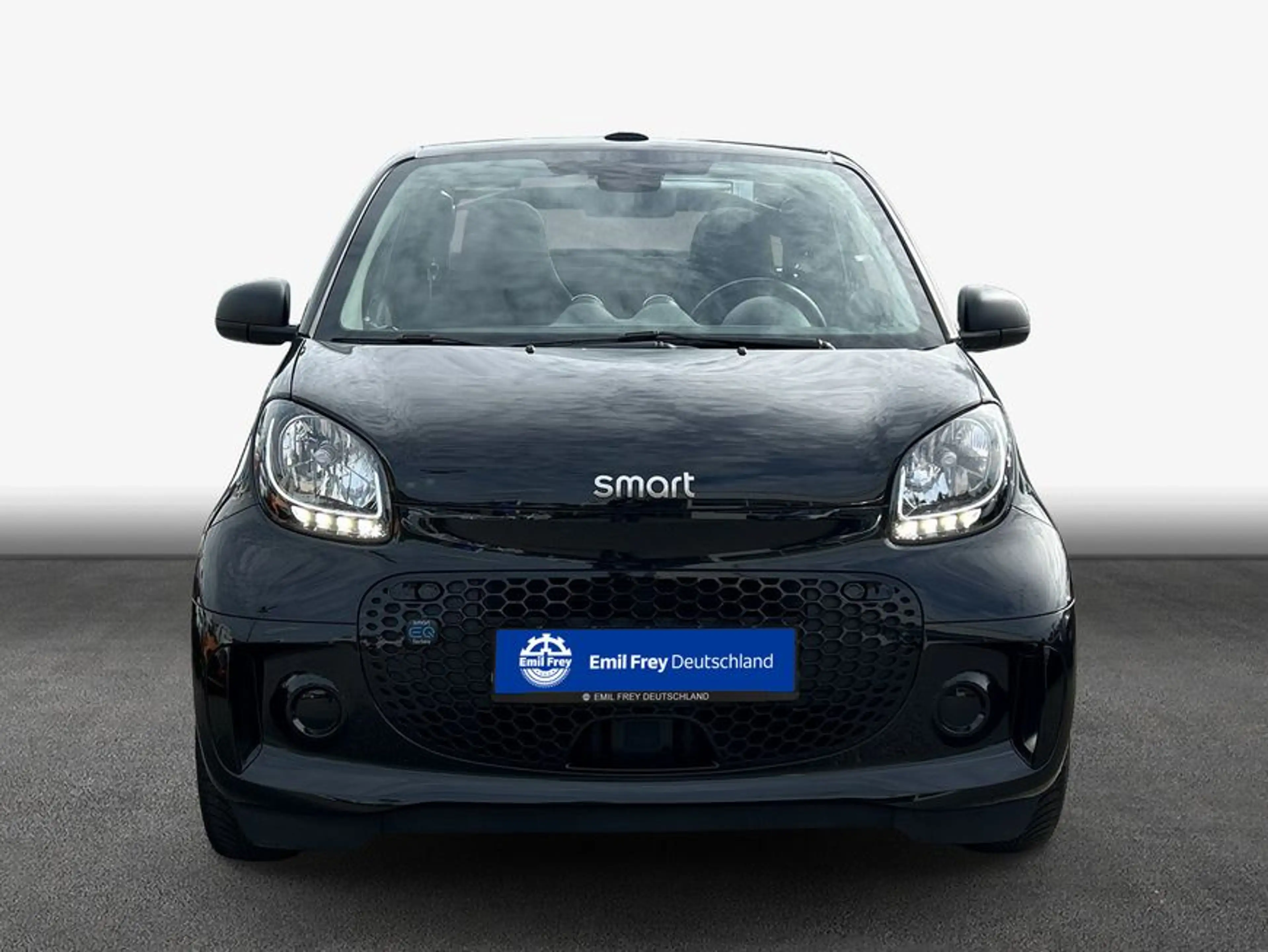 smart forTwo Fortwo Cabrio EQ — photo 3