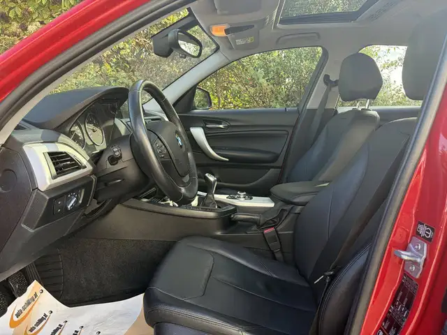 BMW 1 Series view 9