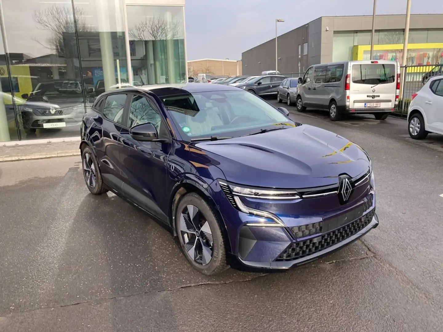 Renault Megane E-Tech EQUILIBRE 40KW 130PK STANDARD CHARGE Blauw - 1