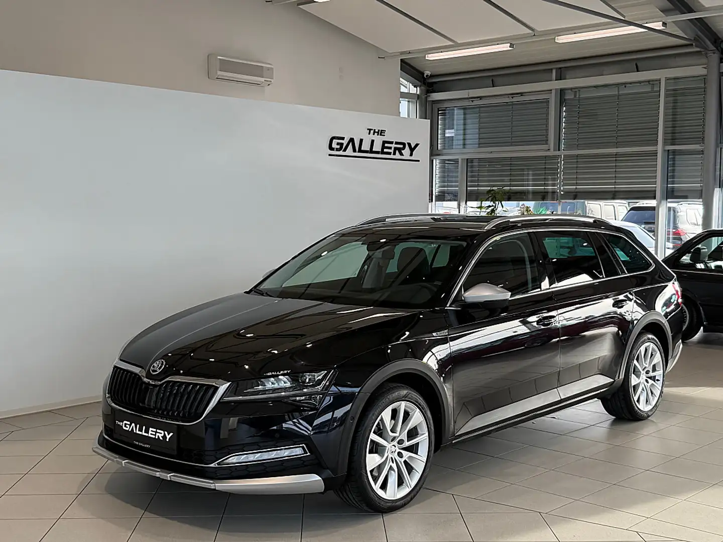 Skoda Superb Kombi 2,0 TDI 4x4 Scout DSG*Virtual*Memory*Spur... Schwarz - 2