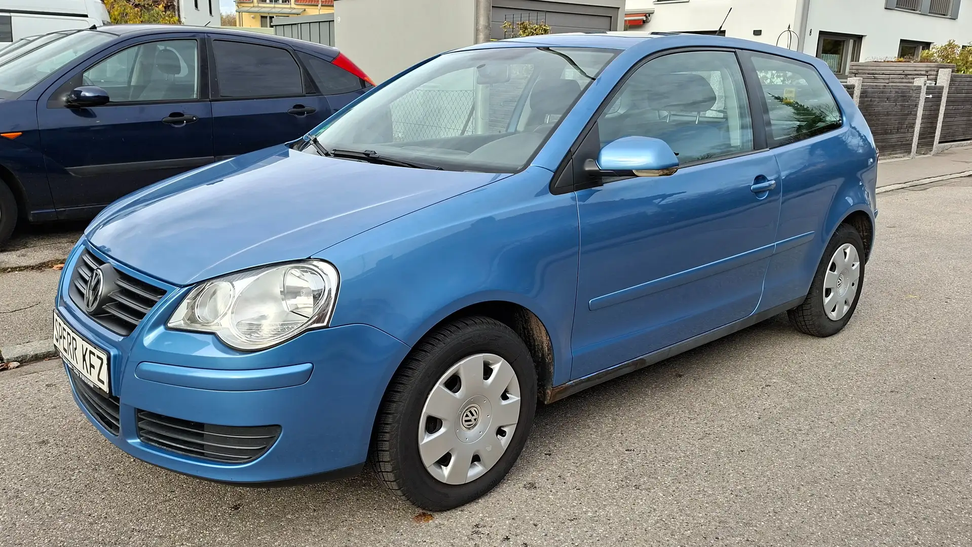 Volkswagen Polo Polo 1,4i Comfortl.AutomatikESP PDC SHZ TÜV8/27 Blau - 2
