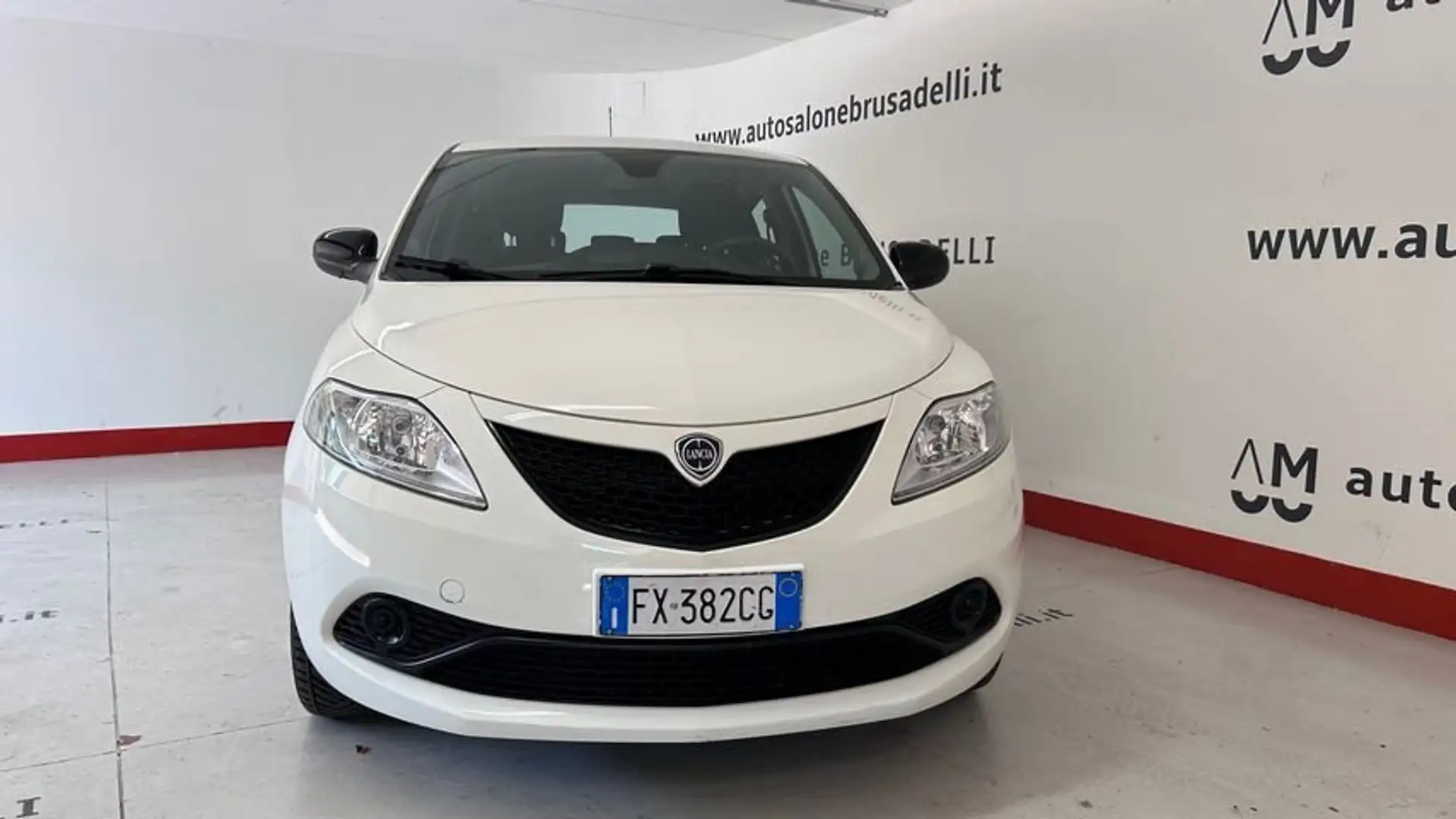 Lancia Ypsilon 1.2 69 CV 5 porte Gold 5 POSTI *P.ZO REALE* Blanc - 2