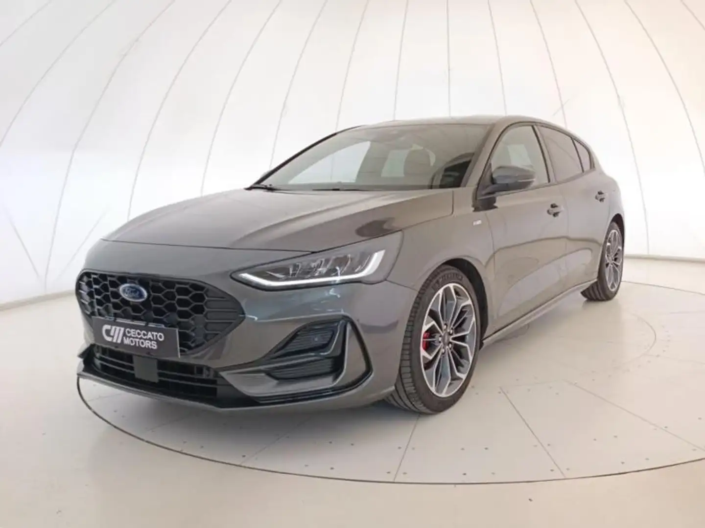 Ford Focus 1.5 ecoblue ST-Line 115cv auto Grijs - 1