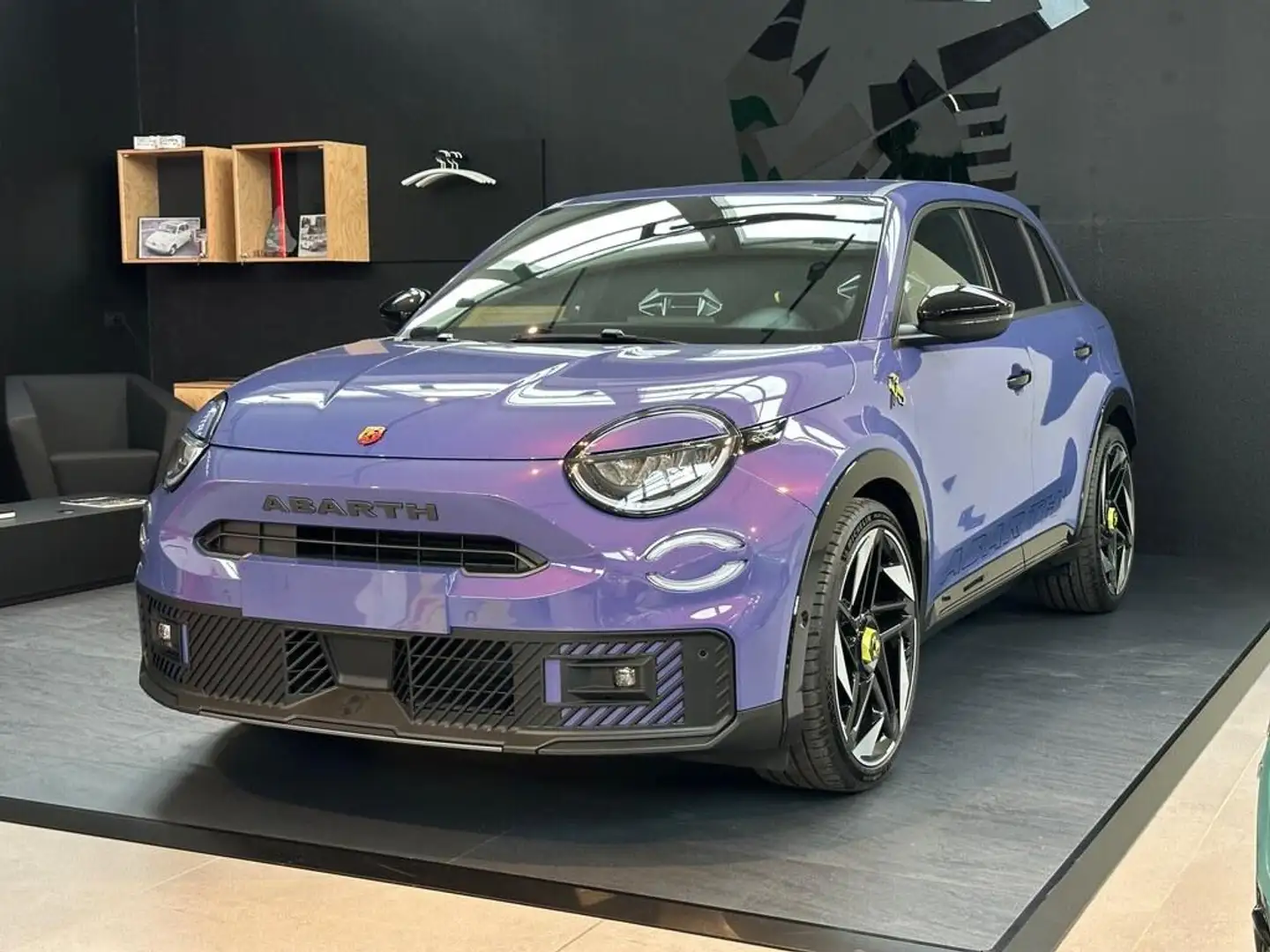 Abarth 600e 54kWh Scorpionissima 280cv Lilla - 1
