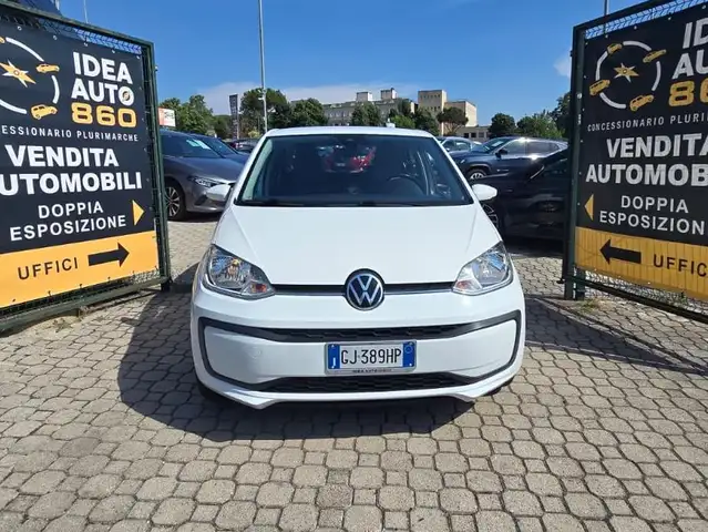 Volkswagen up! view 2