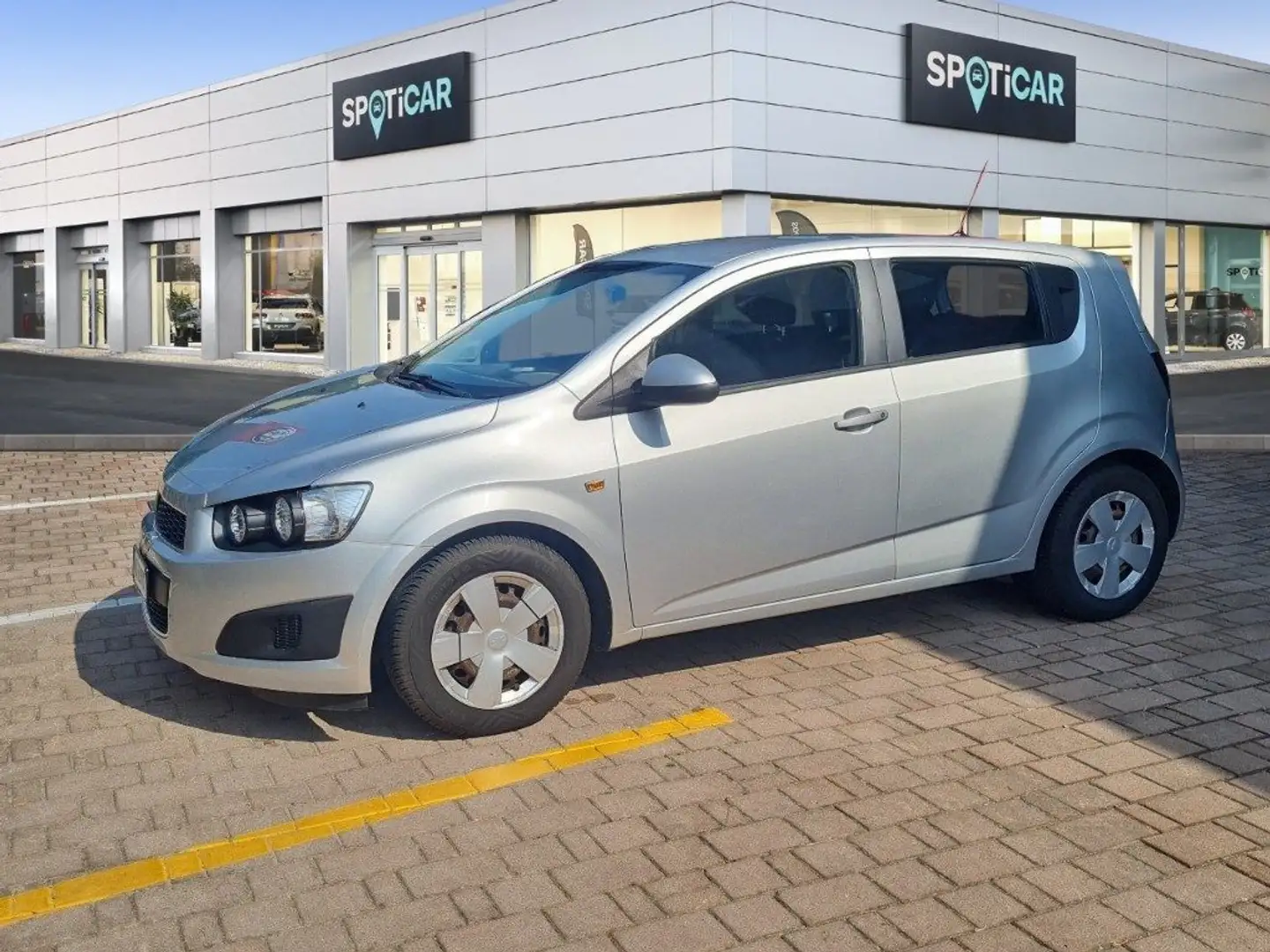 Chevrolet Aveo 5 PORTE 1200 86CV LT Grau - 1