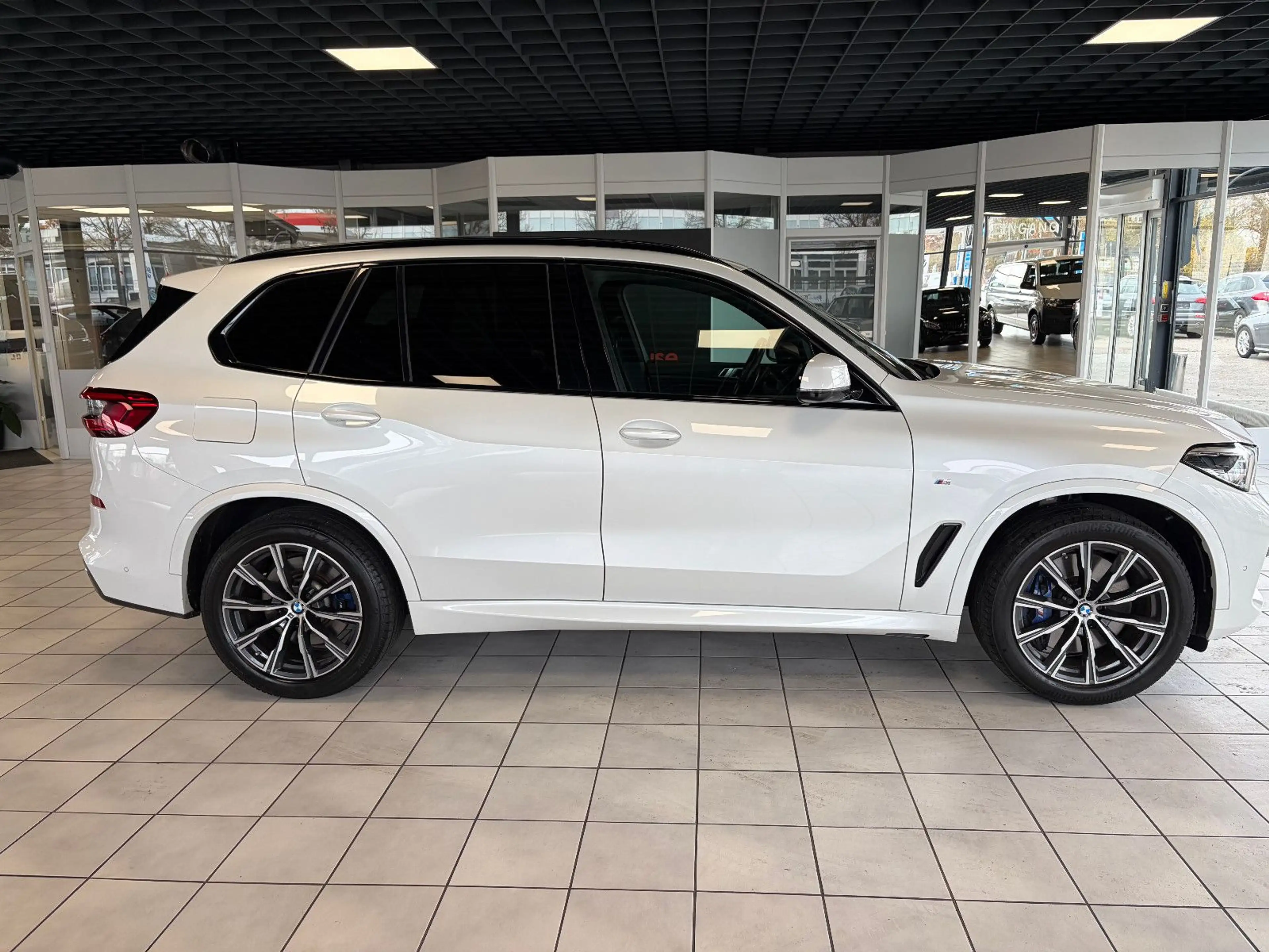 BMW X5 xDrive 30 d M Sport · Gestik · Luft · 360° · — photo 2