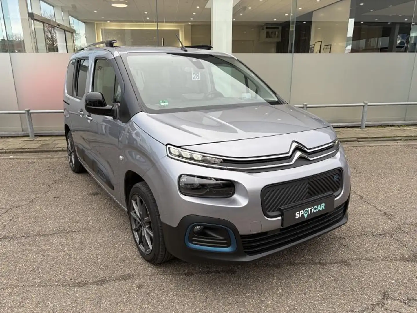 Citroen Berlingo ë- Shine Grijs - 1