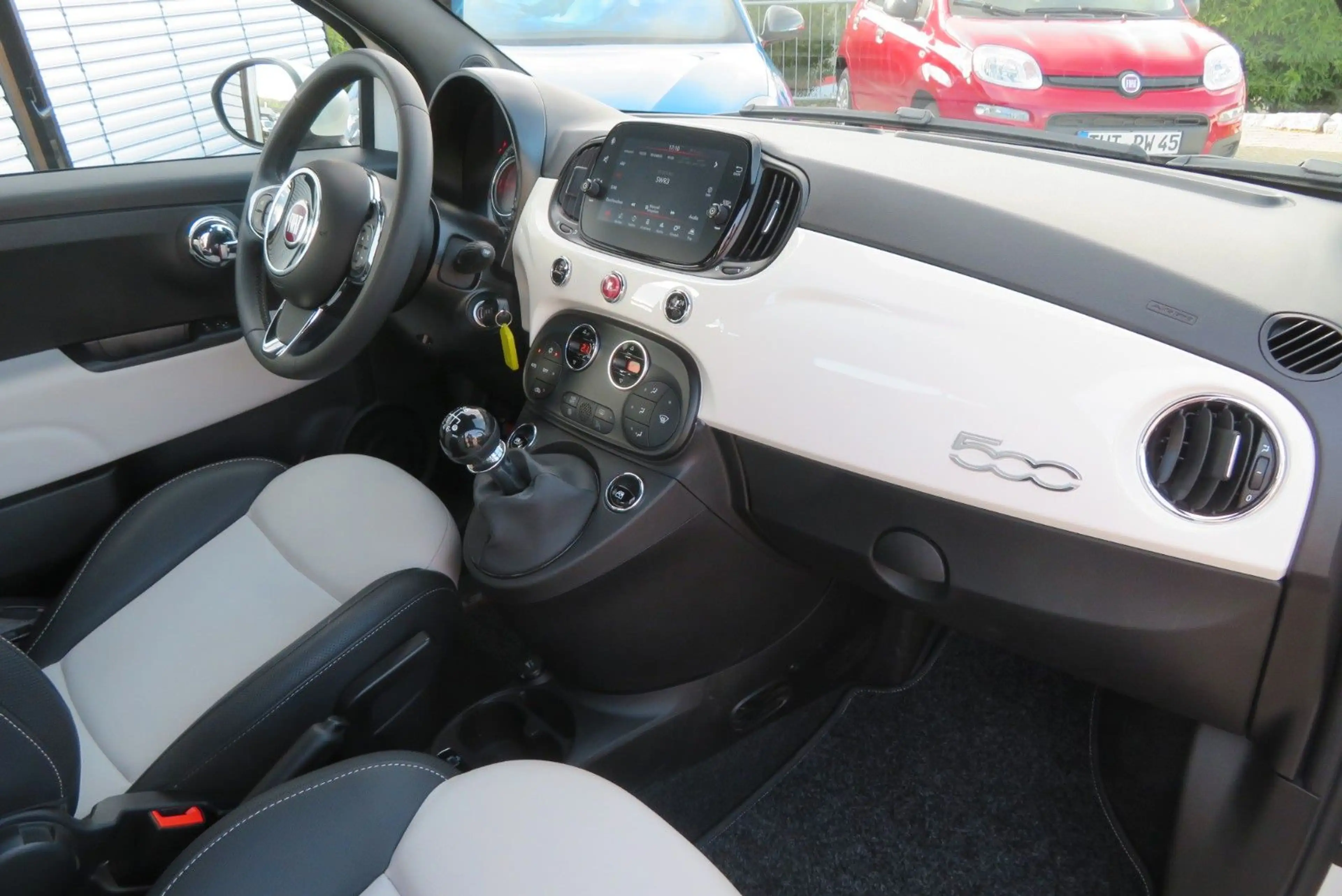 Fiat 500C 1.0 MildHybrid Dolcevita — photo 11