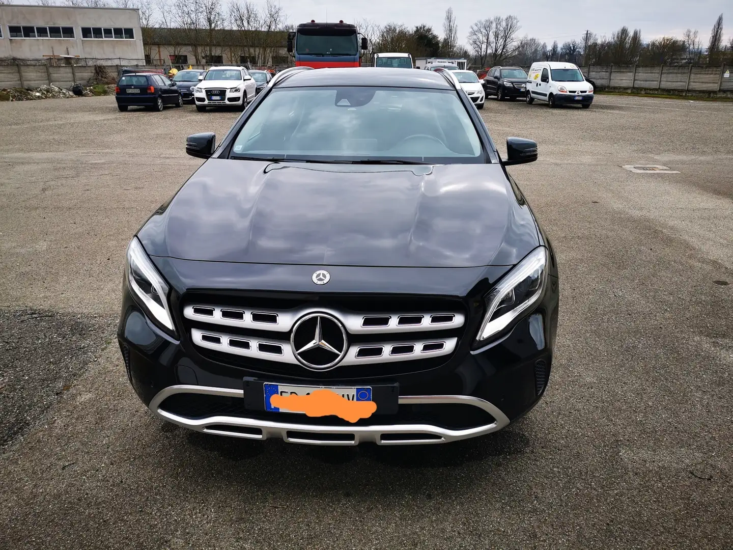 Mercedes-Benz GLA 200 Sport auto garanzia 24 mesi - 1