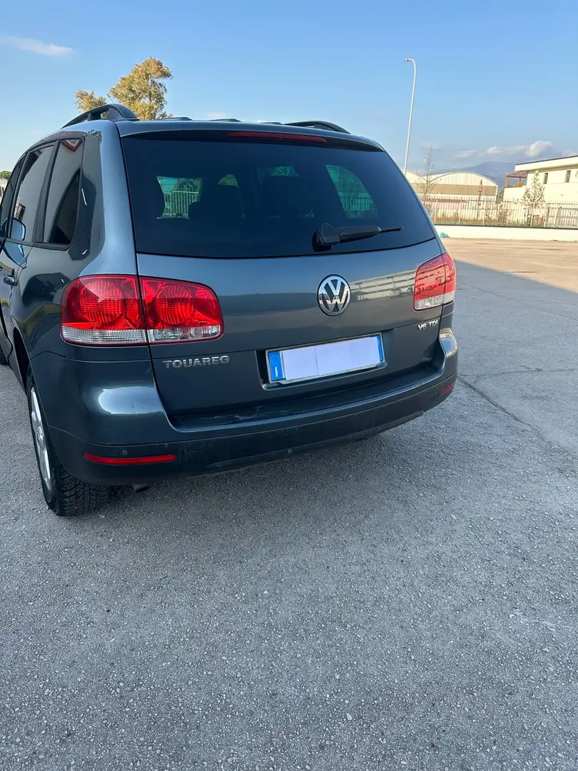 Volkswagen Touareg 3.0 V6 tdi Exclusive tiptronic dpf - 2
