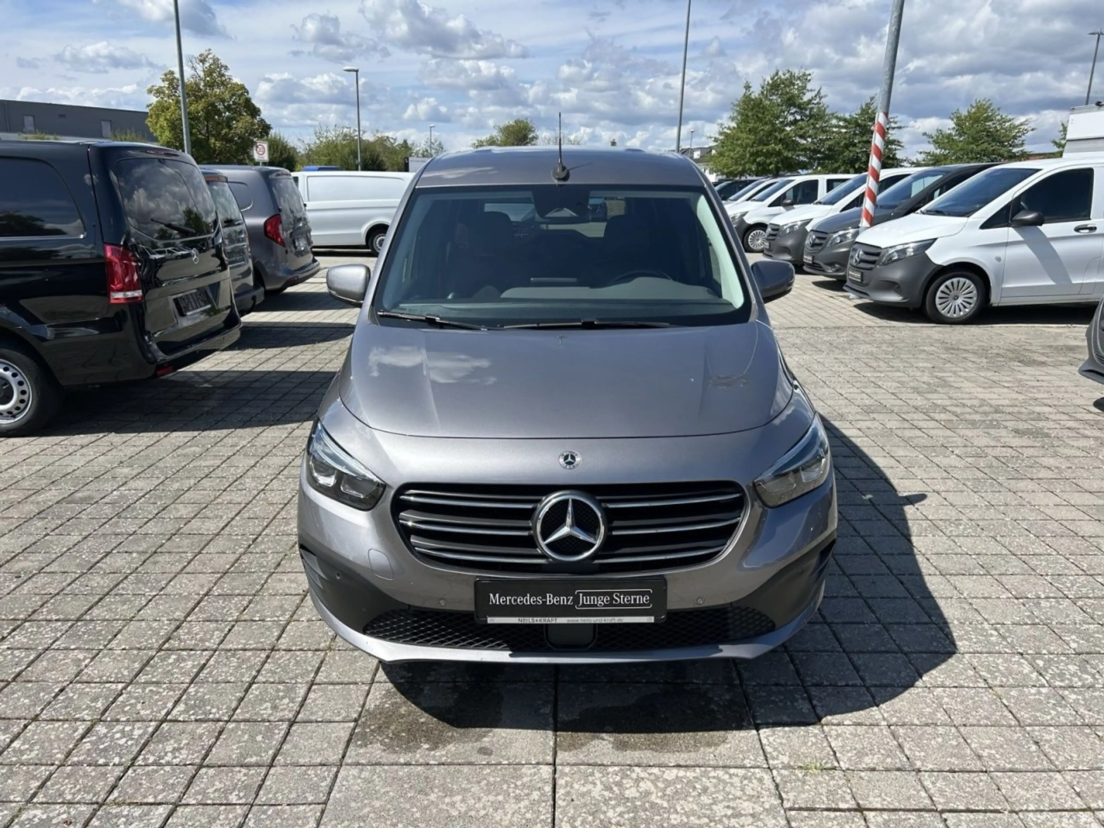 Mercedes-Benz T-Class T 180 d PROGRESSIVE Standard PROGRESSIVE+AHK+KAM — photo 3