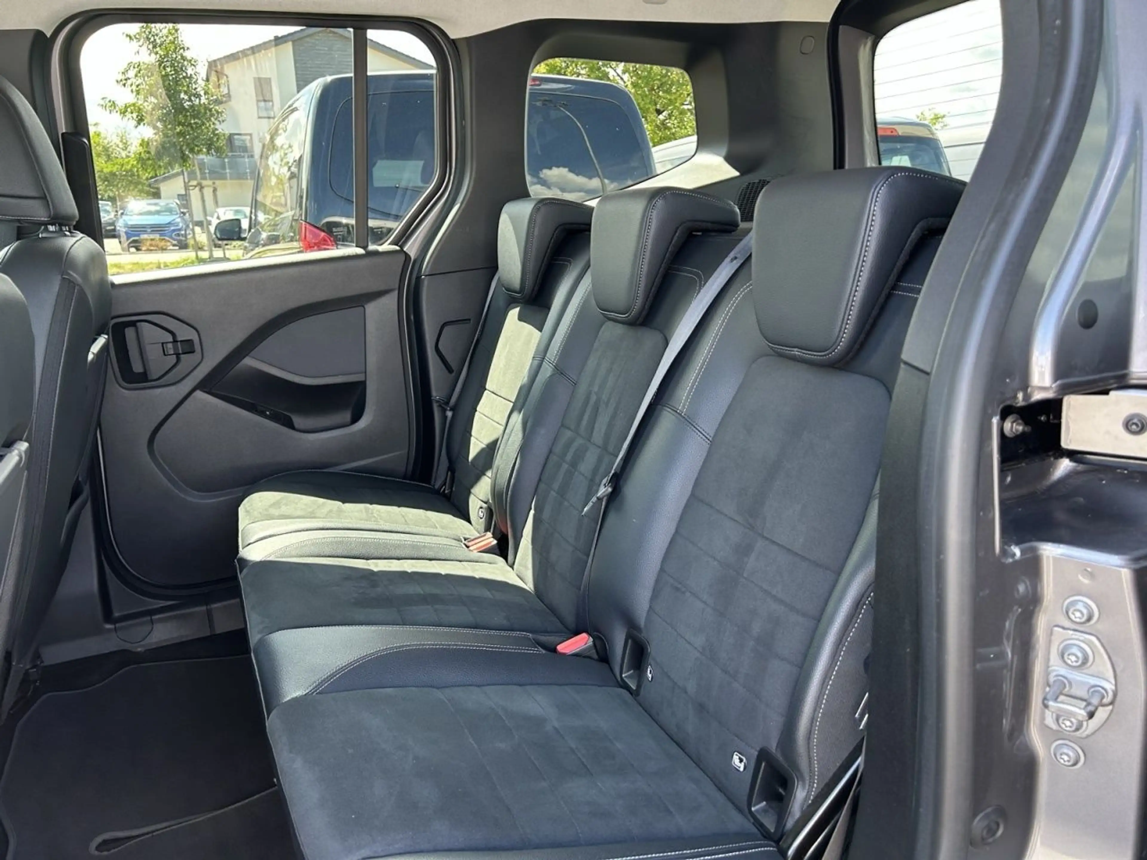 Mercedes-Benz T-Class T 180 d PROGRESSIVE Standard PROGRESSIVE+AHK+KAM — photo 13