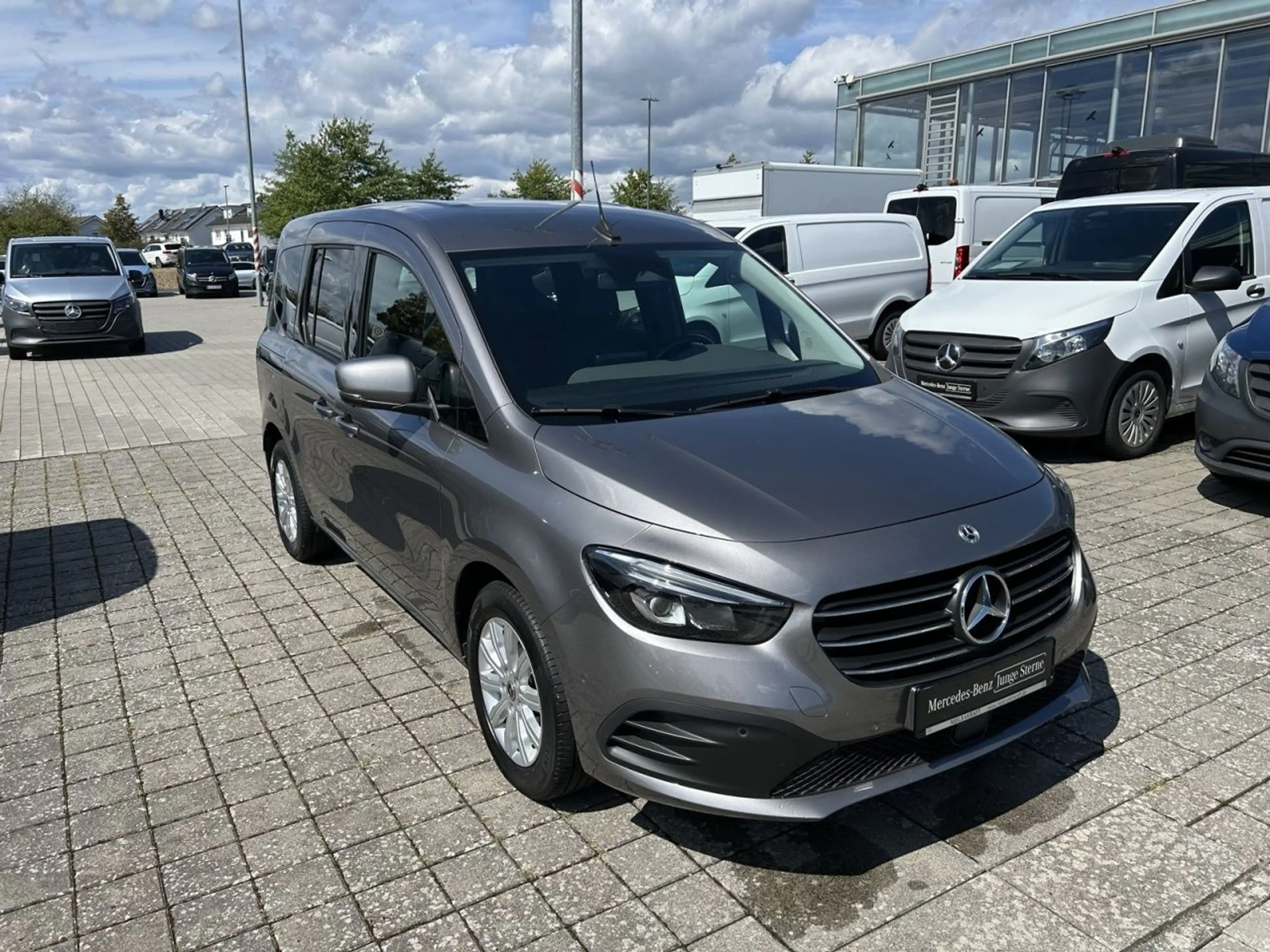 Mercedes-Benz T-Class T 180 d PROGRESSIVE Standard PROGRESSIVE+AHK+KAM — photo 4
