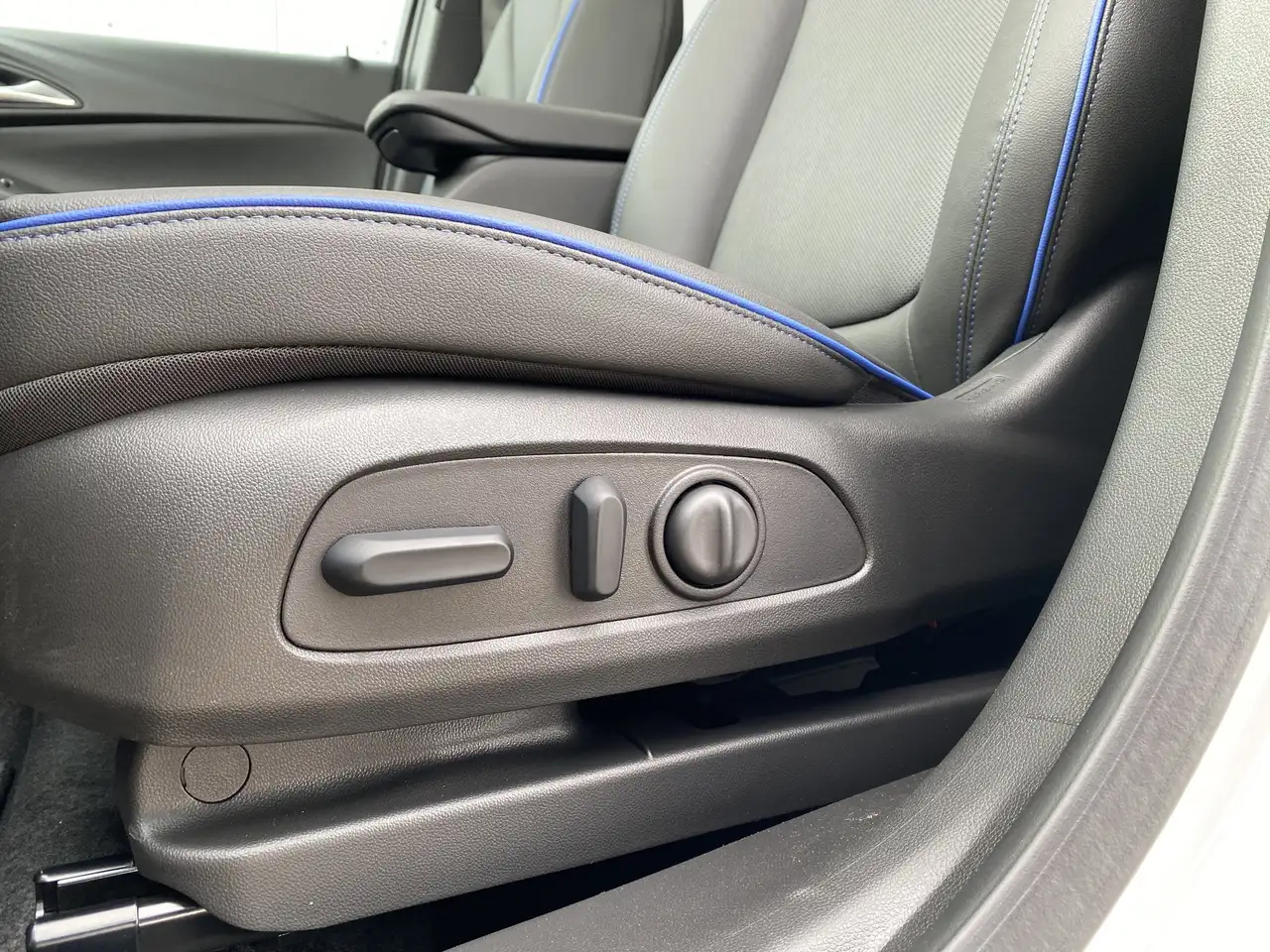 Buick Encore снимка Buick Encore