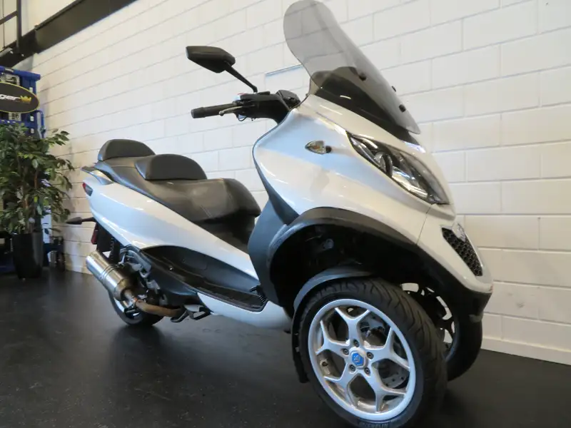 Piaggio MP3 500 - foto 8