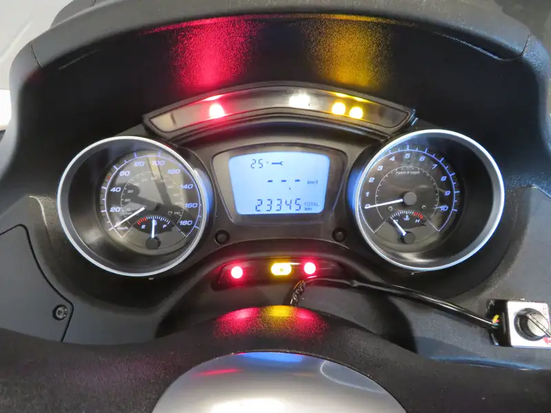Piaggio MP3 500 - foto 6