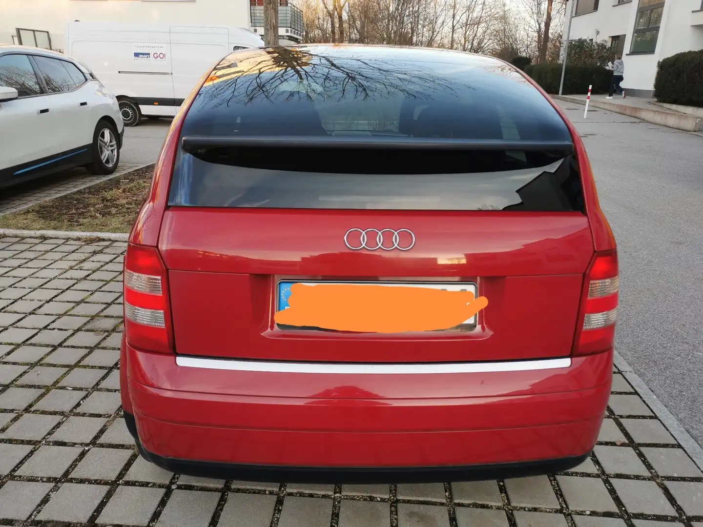 Audi A2 1.4 SHZ Panorama Dach Czerwony - 2