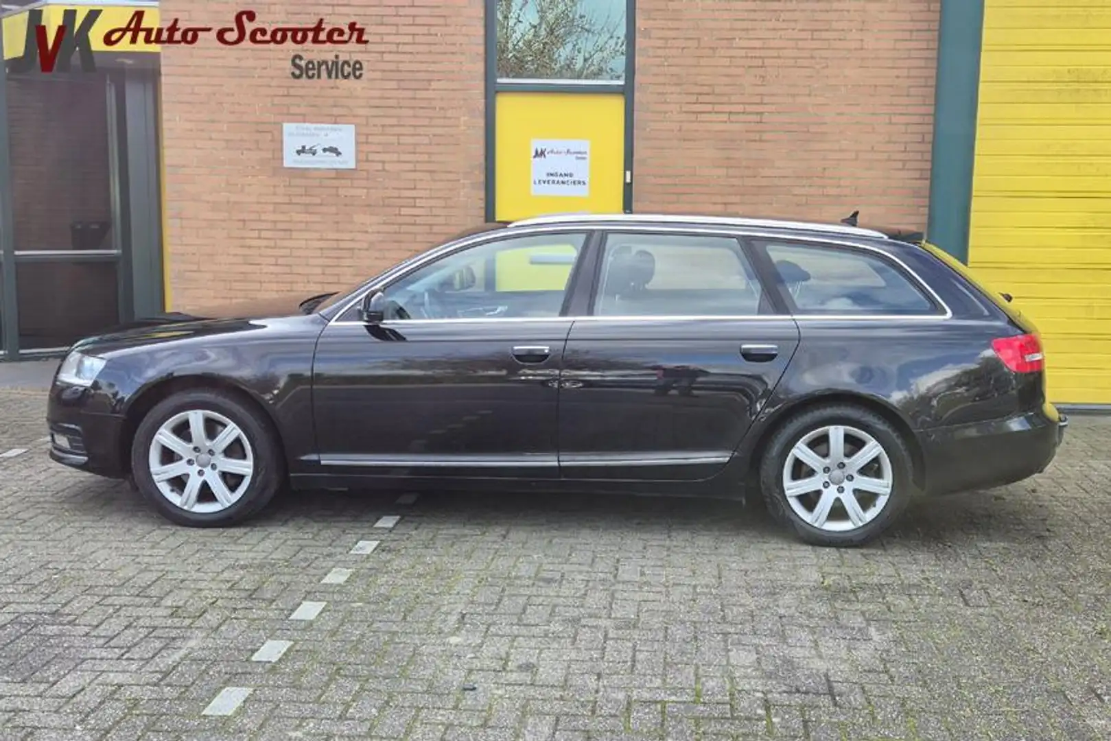 Audi A6 Avant 2.0 TFSI Business Edition Trekhaak! Airco! N Zwart - 2
