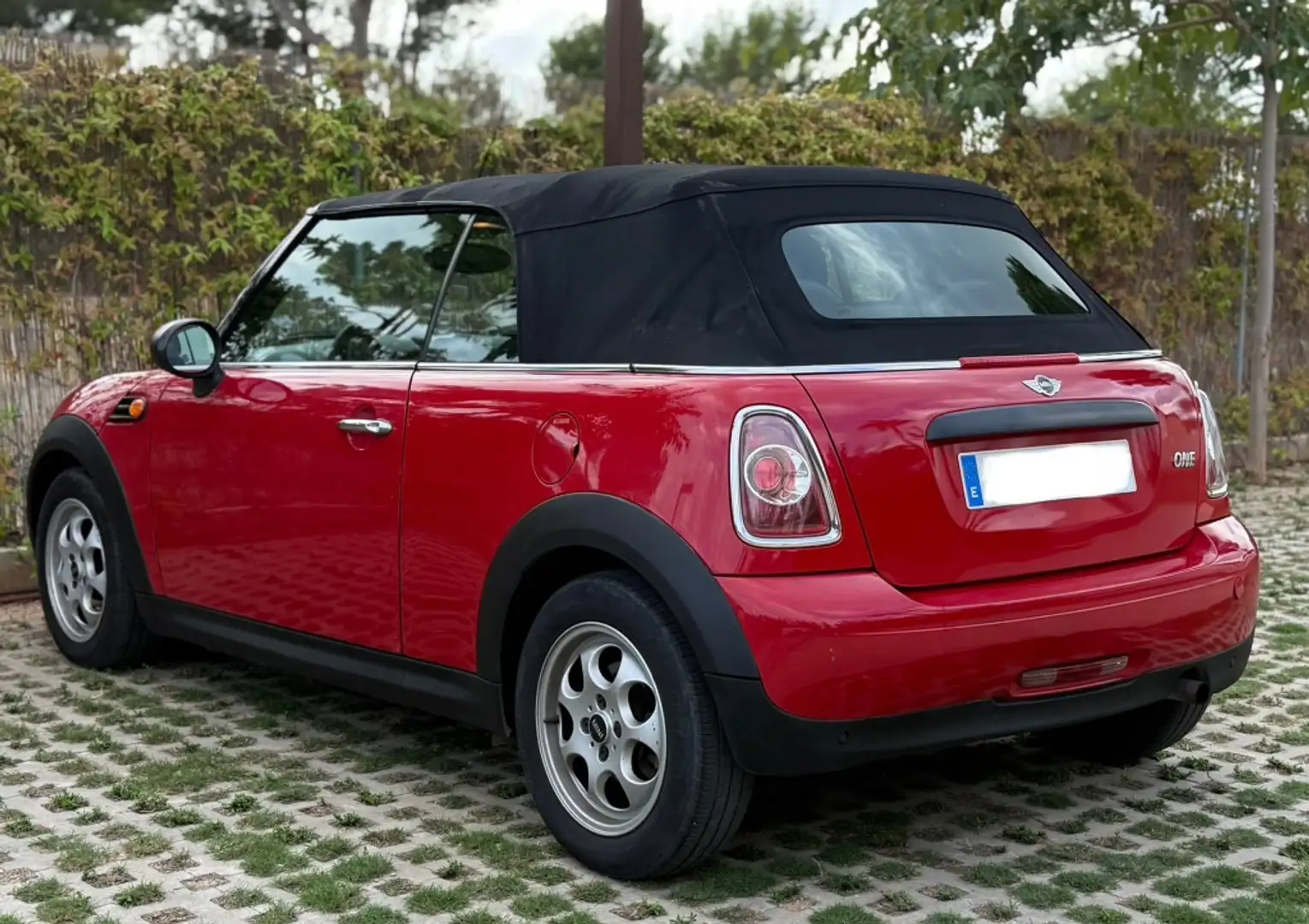 MINI One Cabrio Rojo - 2