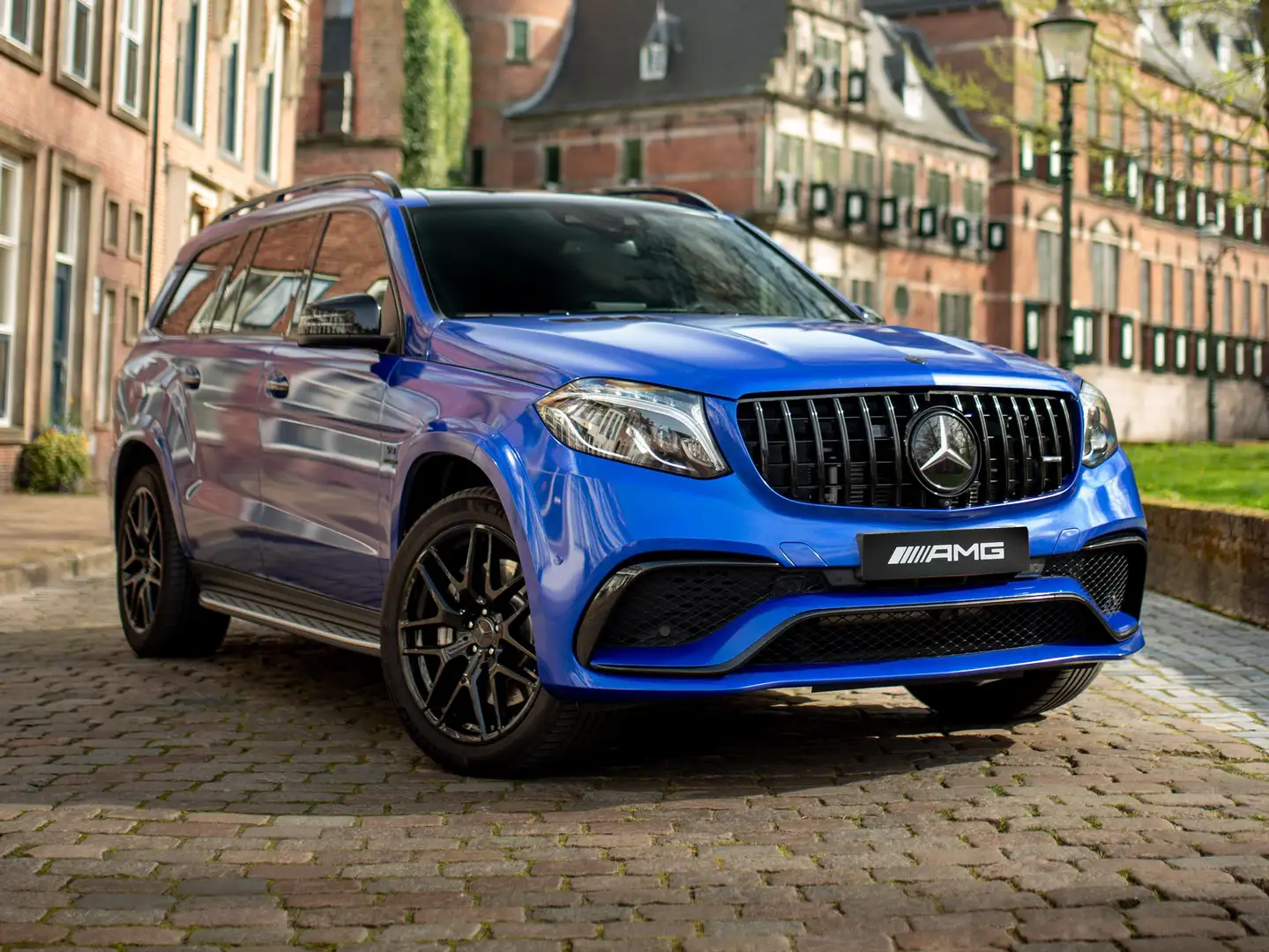 Mercedes-Benz GLS 63 AMG GLS 63 AMG 4MATIC Schwarz - 1