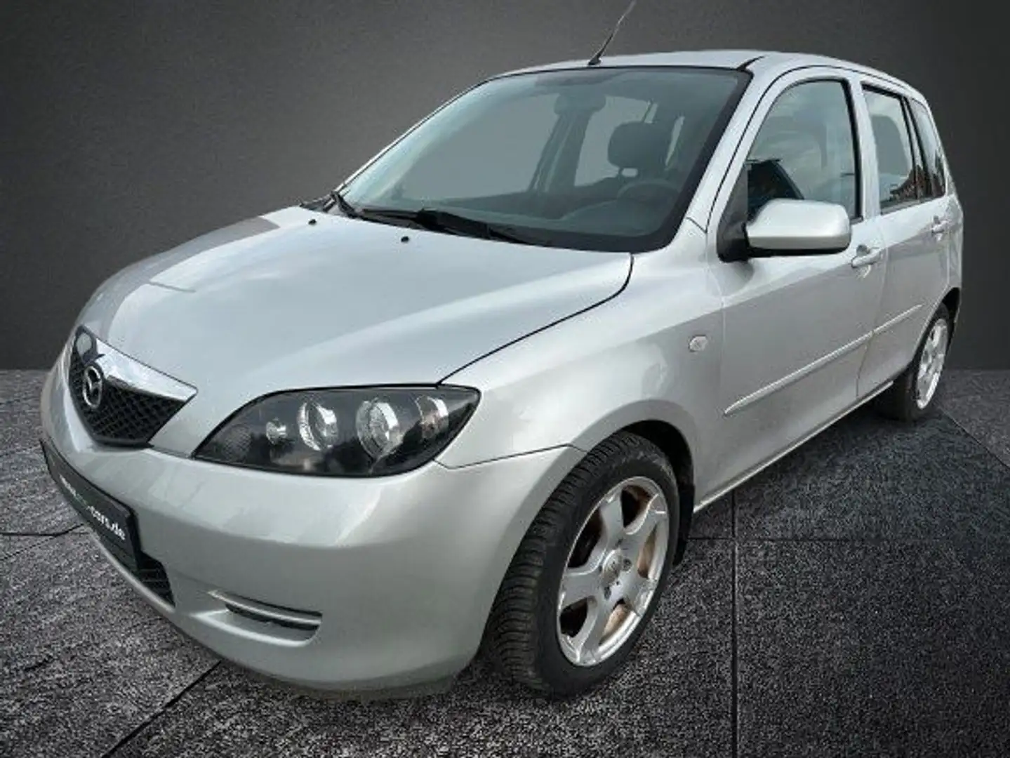 Mazda 2 1.4 Active *TÜV 03.2026* Zilver - 1
