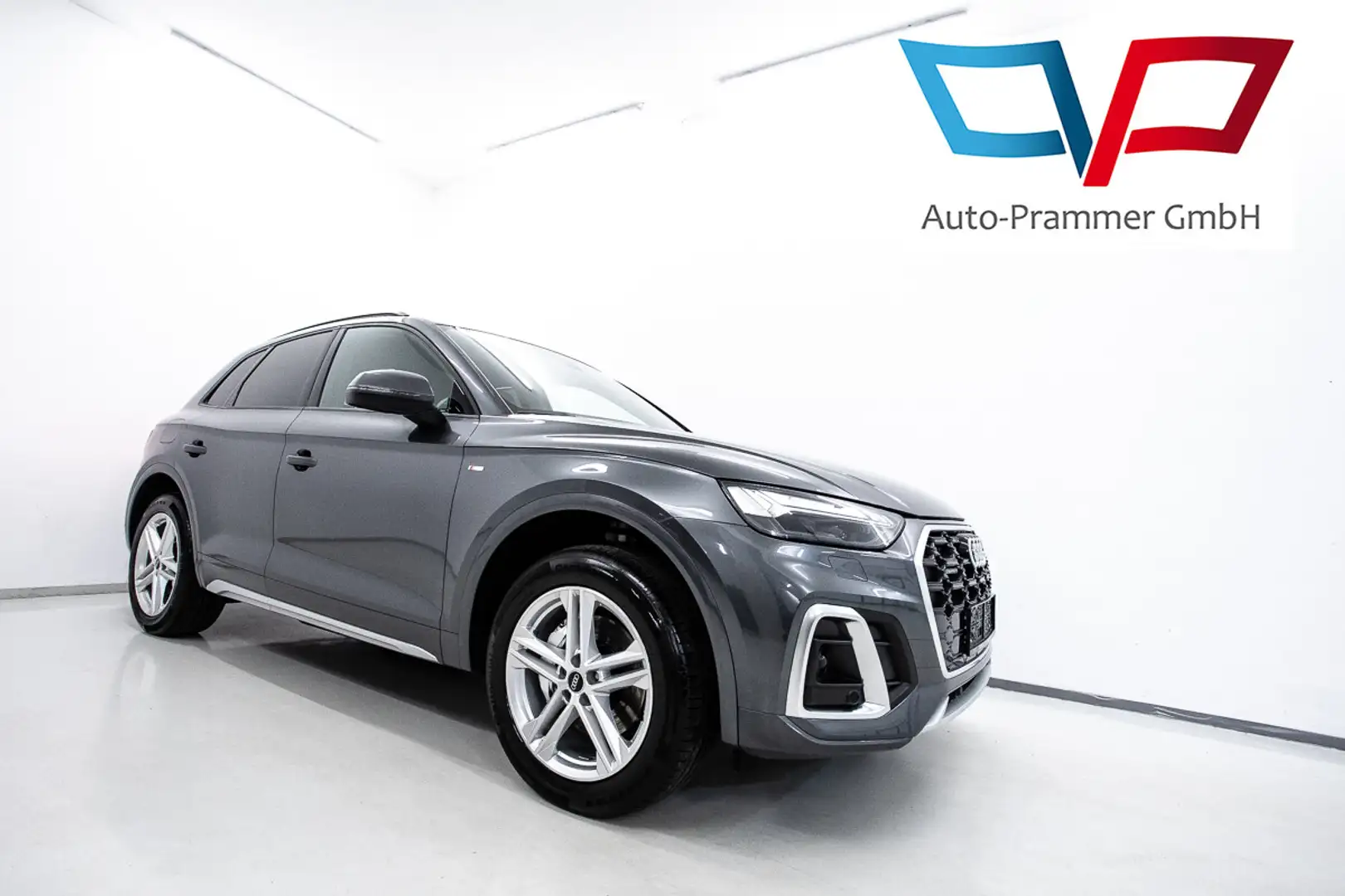 Audi Q5 50 TFSI e PHEV quattro S-line | AHK | Matrix Grau - 1