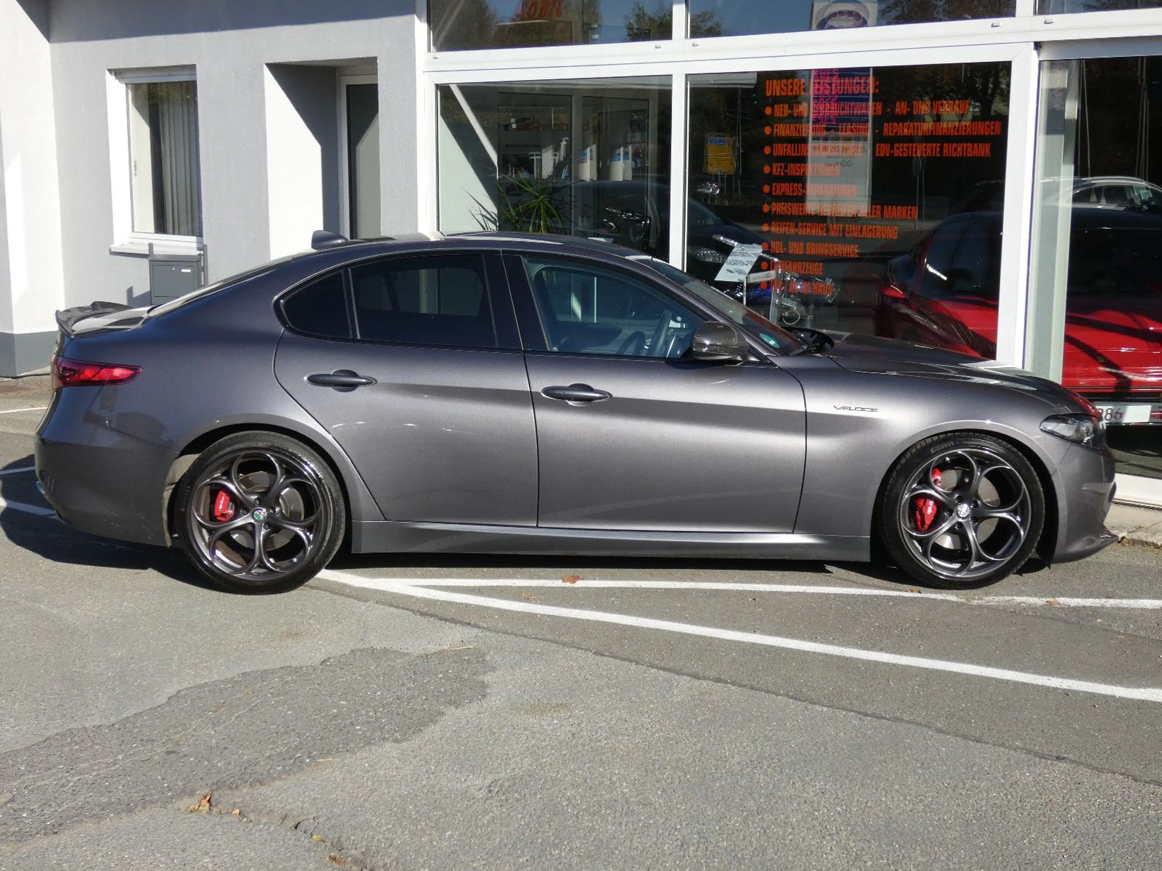 Alfa Romeo Giulia Veloce Q4 CARBON LEDER 19" Quadrifoglio — photo 13